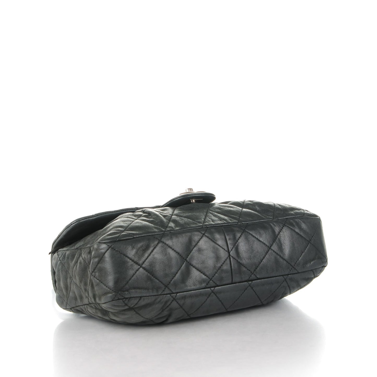 Iridescent Calfskin Large Chic Quilt Flap Black
