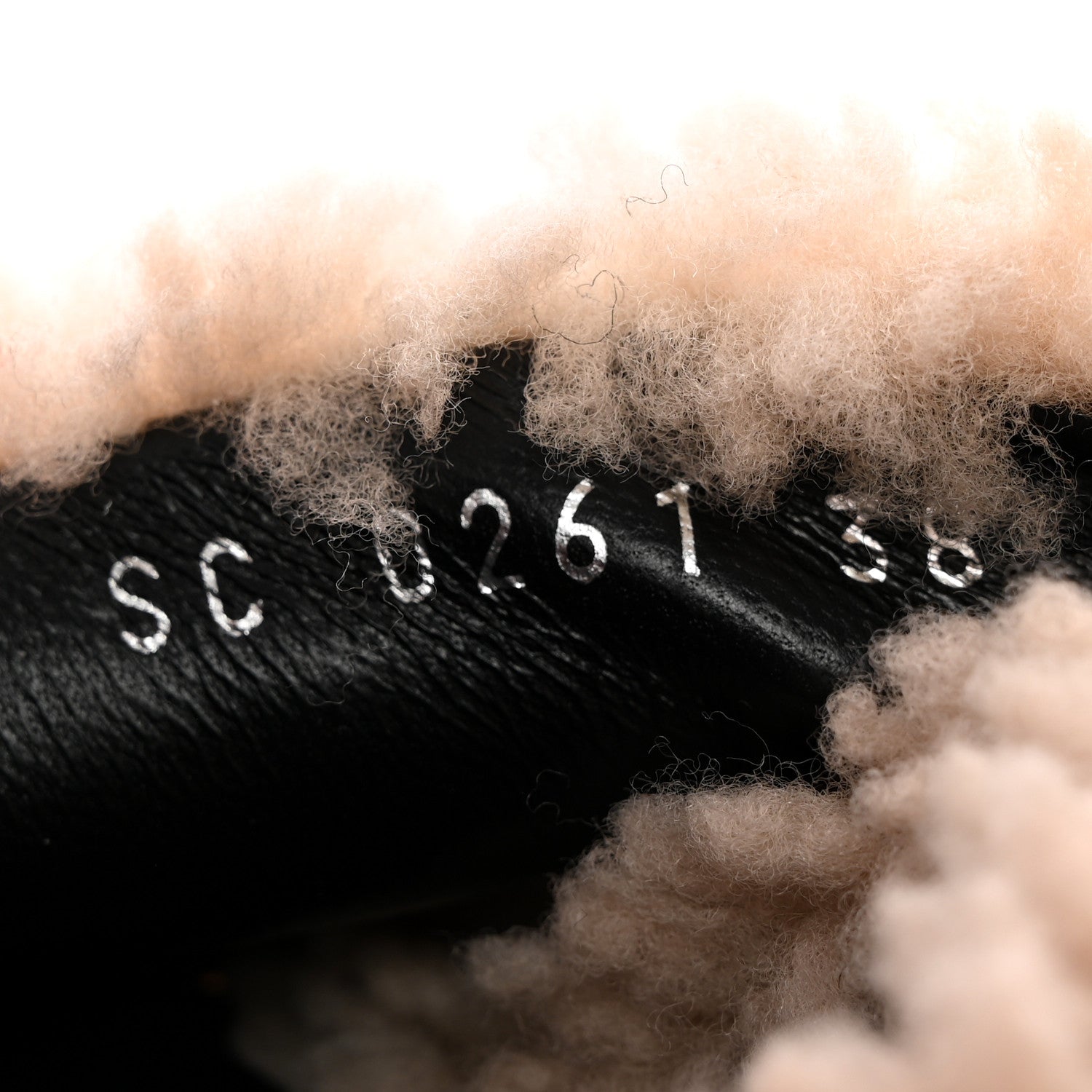 Louis Vuitton Shearling Calfskin Paseo Flat Comfort Sandal 38 Beige 8 of 8