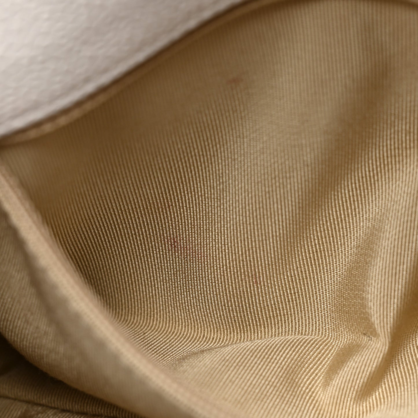 Caviar Quilted Small City Walk Flap White