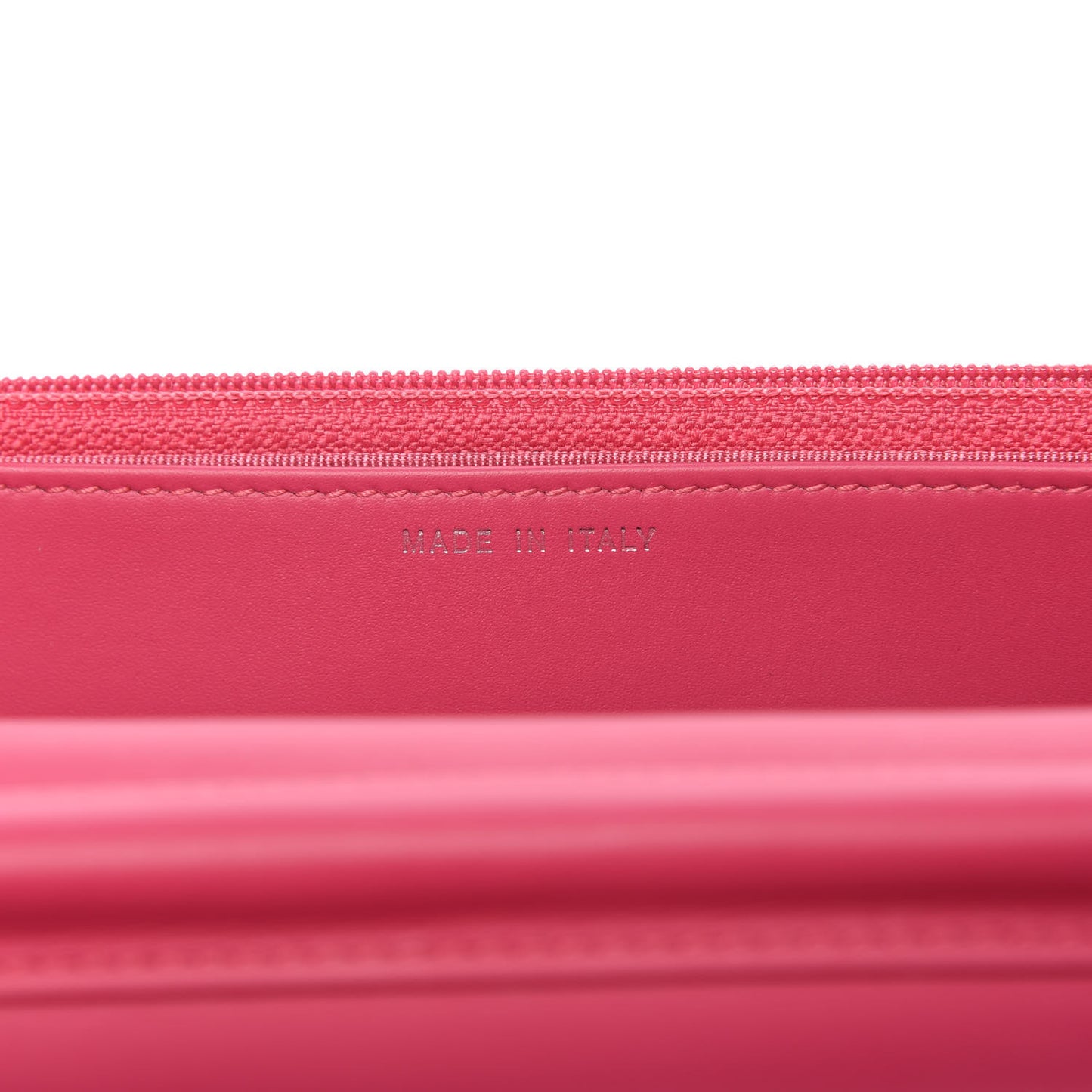 Patent Quilted Wallet On Chain WOC Fuchsia
