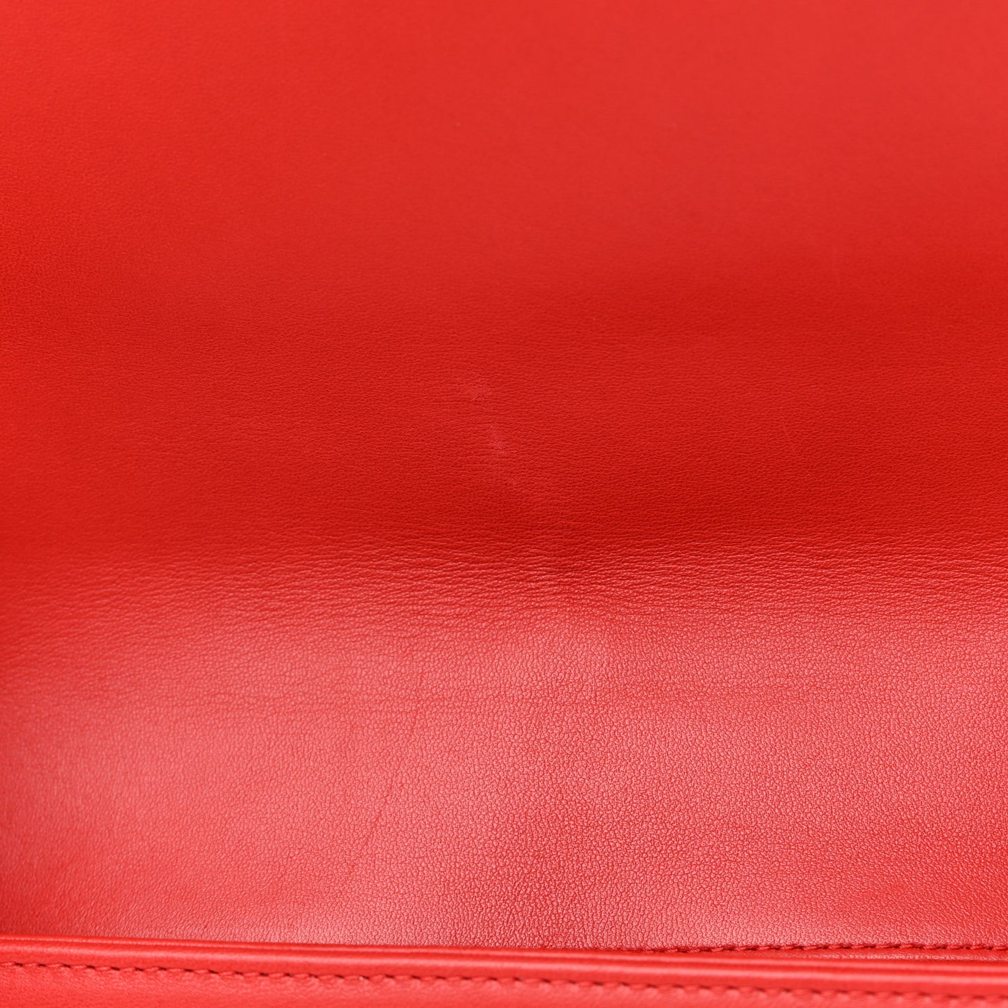 Lambskin Embossed New Medium Boy Cube Flap Red