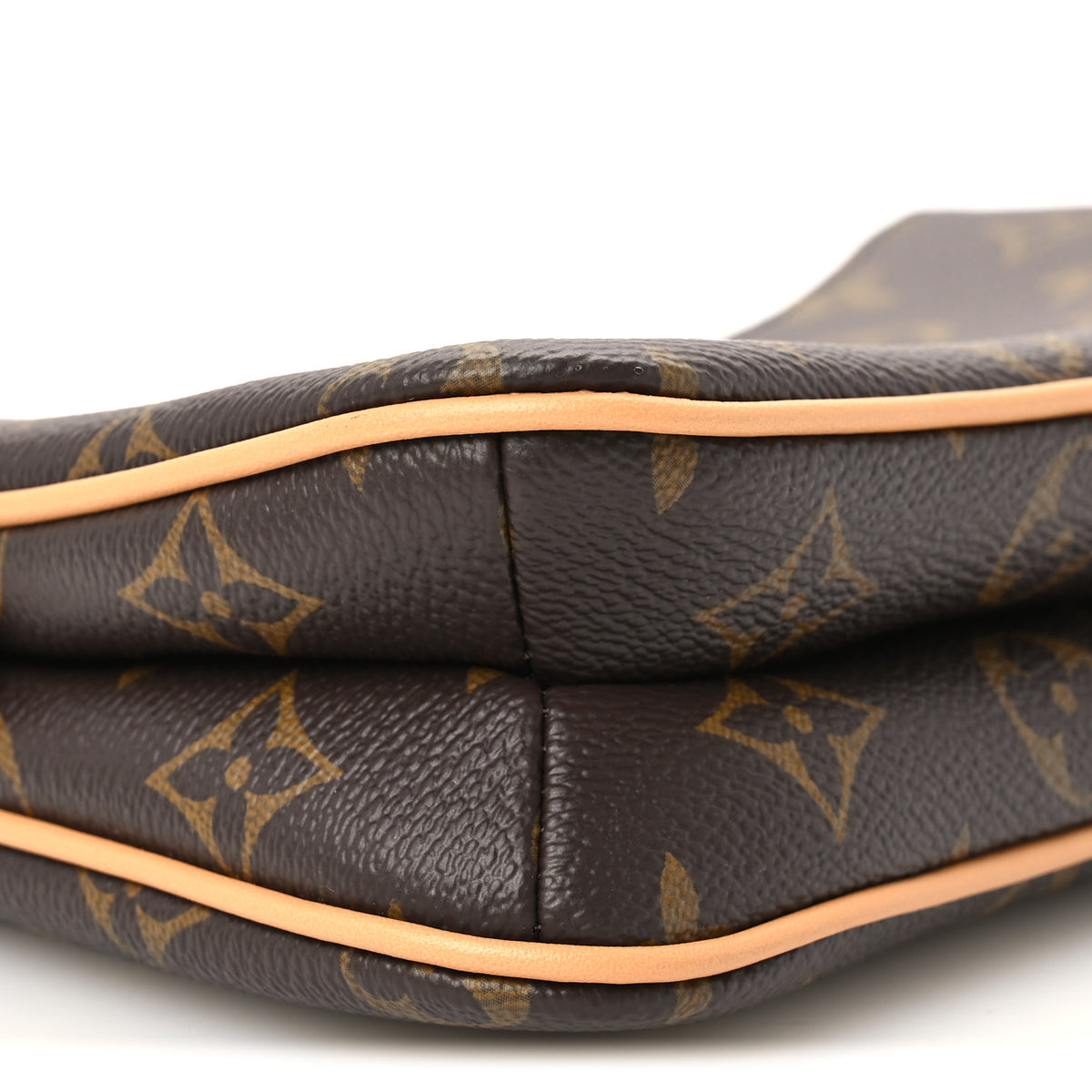 Monogram Liv Pochette
