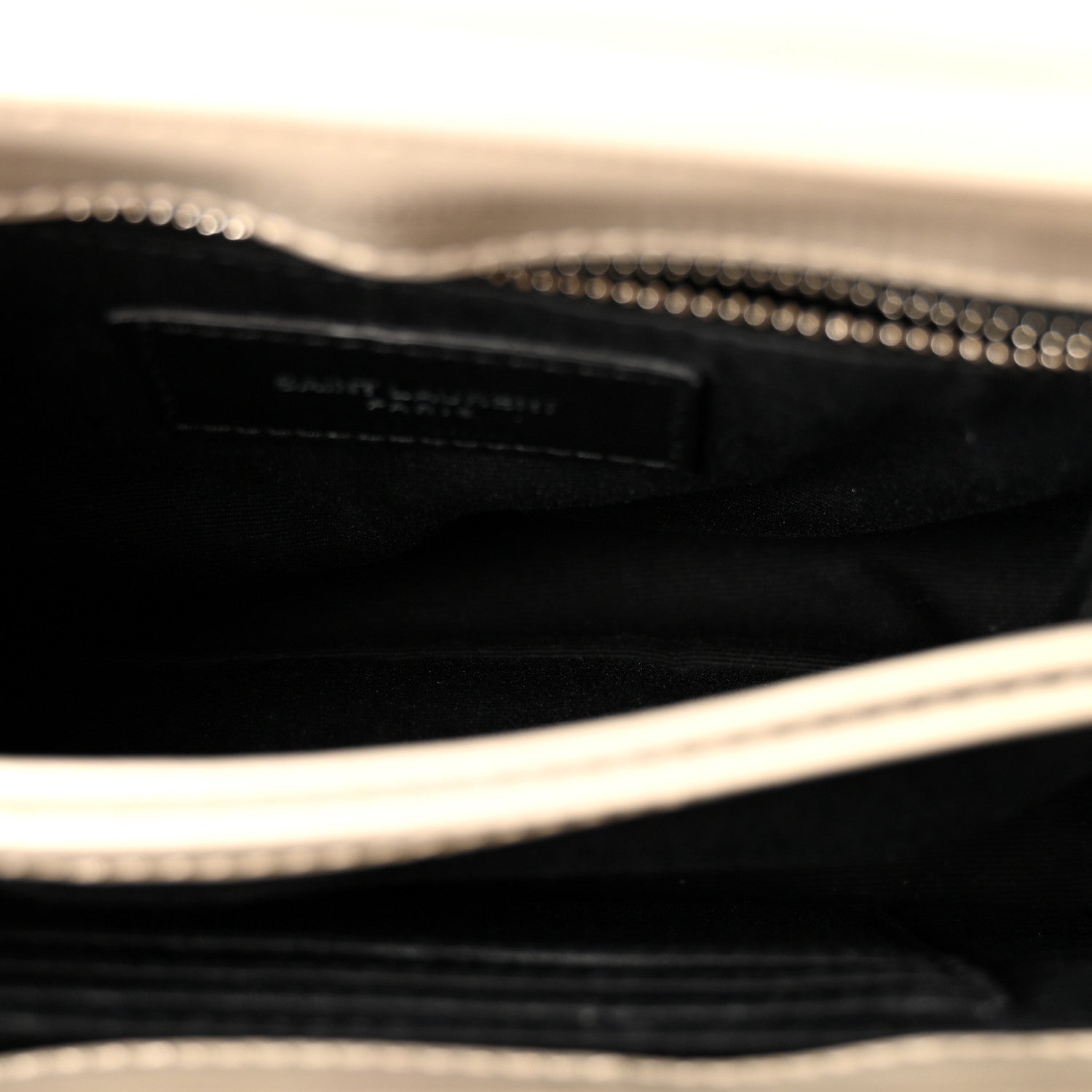 Saint Laurent Calfskin Y Quilted Monogram Toy Loulou Crossbody Bag Blanc Vintage 4 of 10