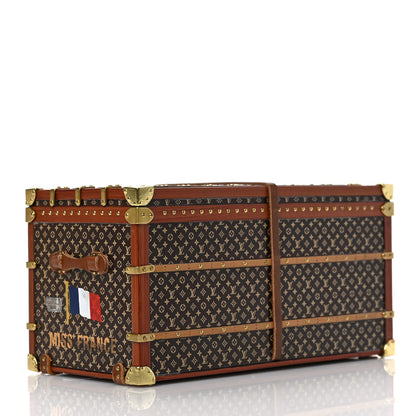 Louis Vuitton Miss France Trunk Paperweight 3 of 7