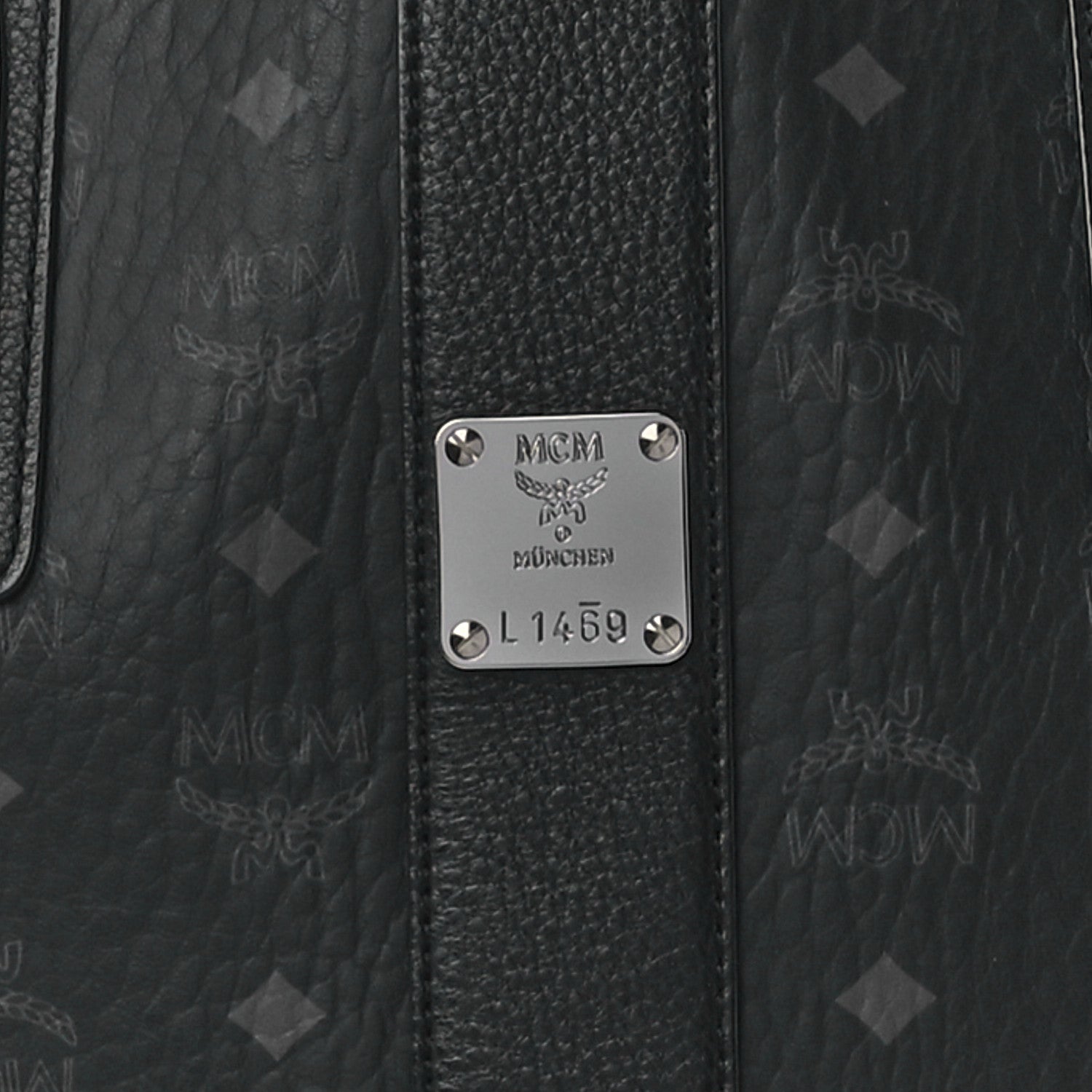 MCM Visetos Medium Liz Reversible Shopper Tote Black 11 of 18