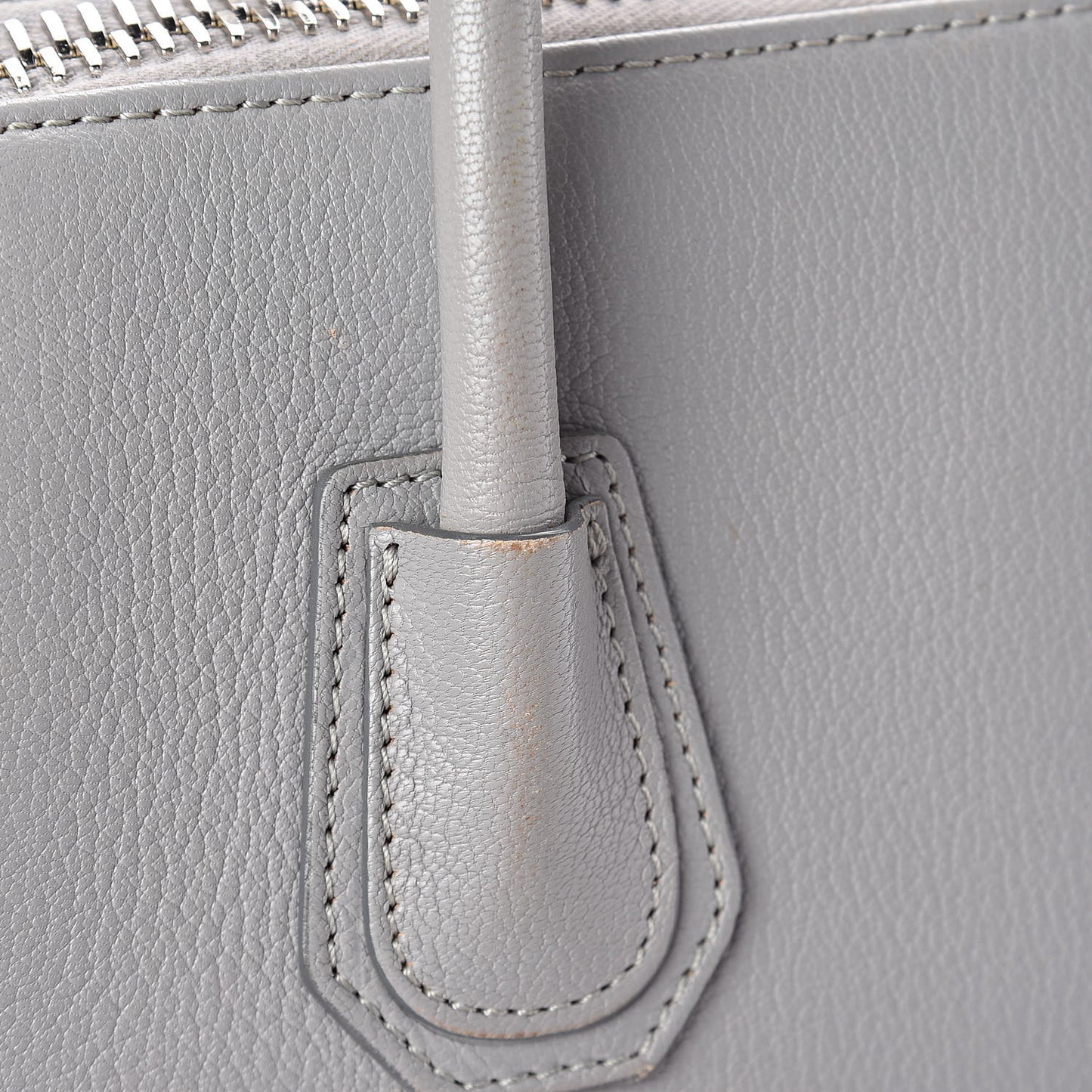 Sugar Goatskin Small Antigona Pearl Grey