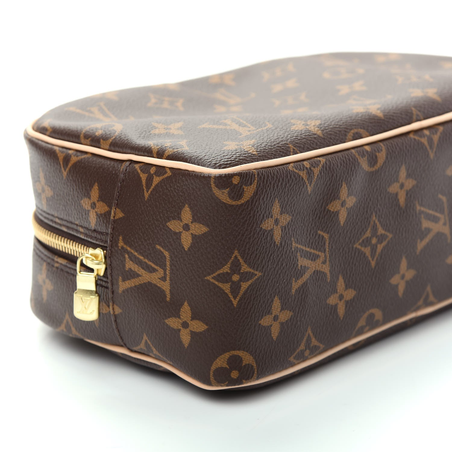 Louis Vuitton Monogram Toiletry Bag 25 6 of 9