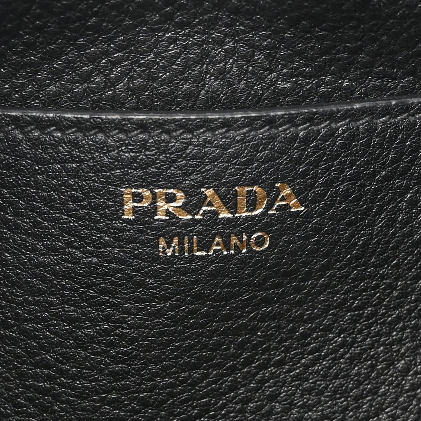 Vitello Daino Bucket Bag Black