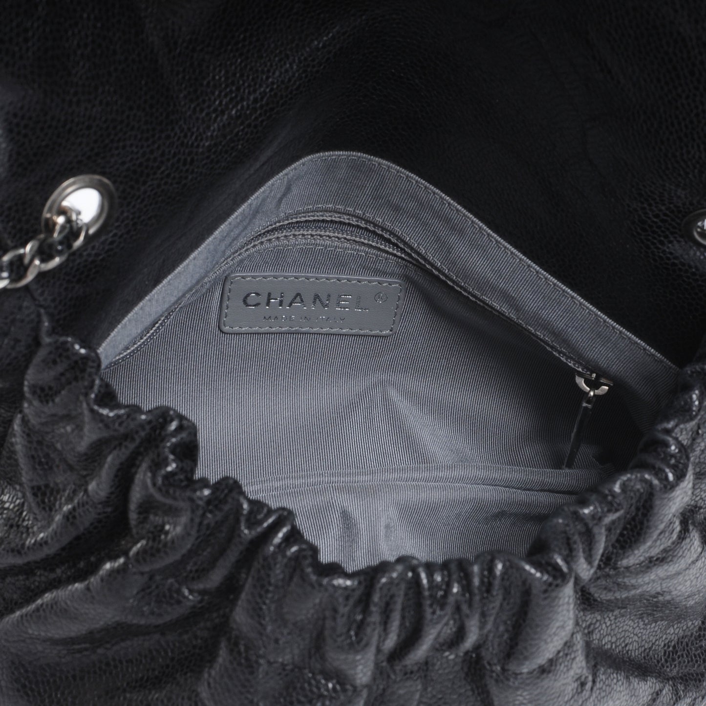 Glazed Caviar Quilted Small Elastic Flap Black