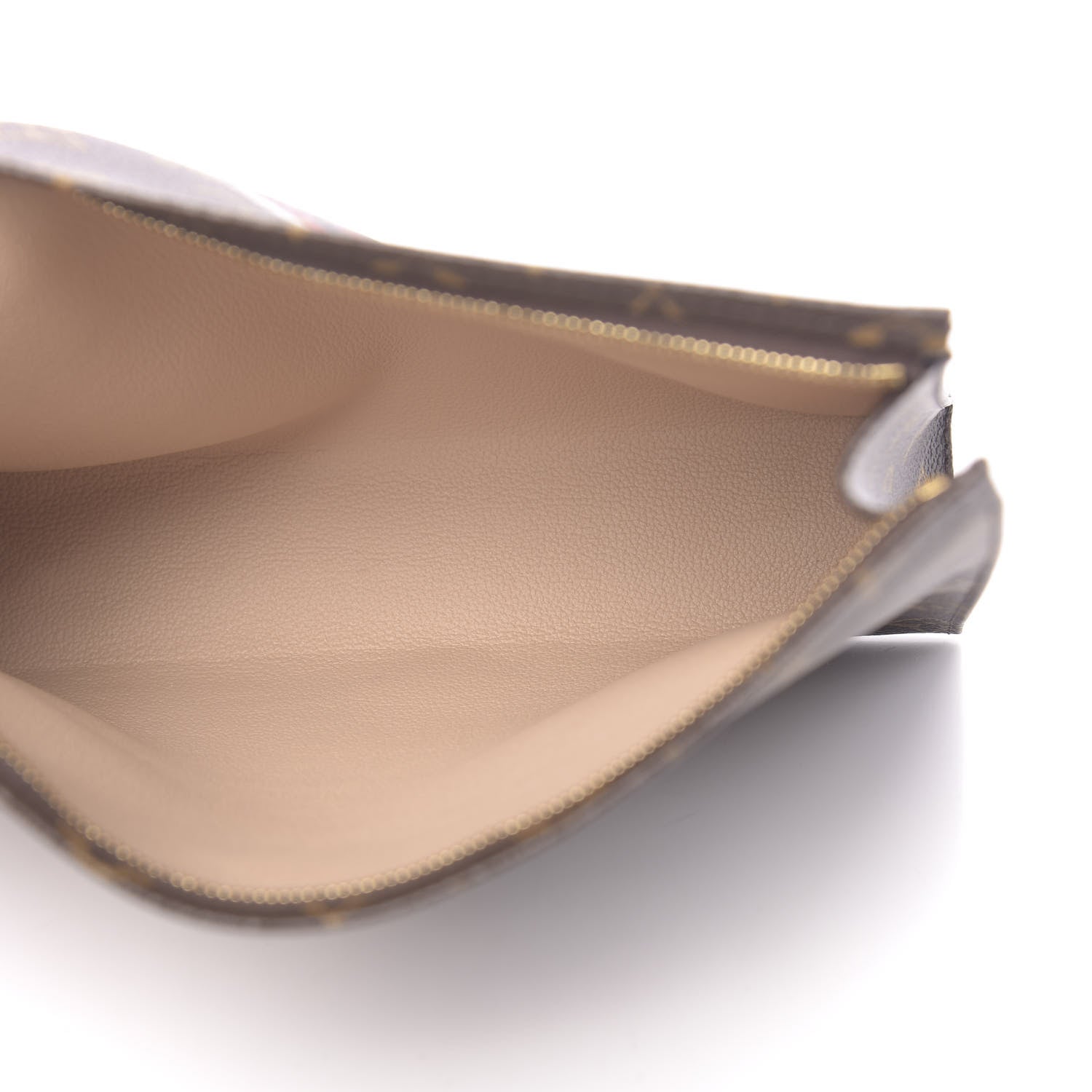 Louis Vuitton Monogram World Tour Toiletry Pouch 26 5 of 8