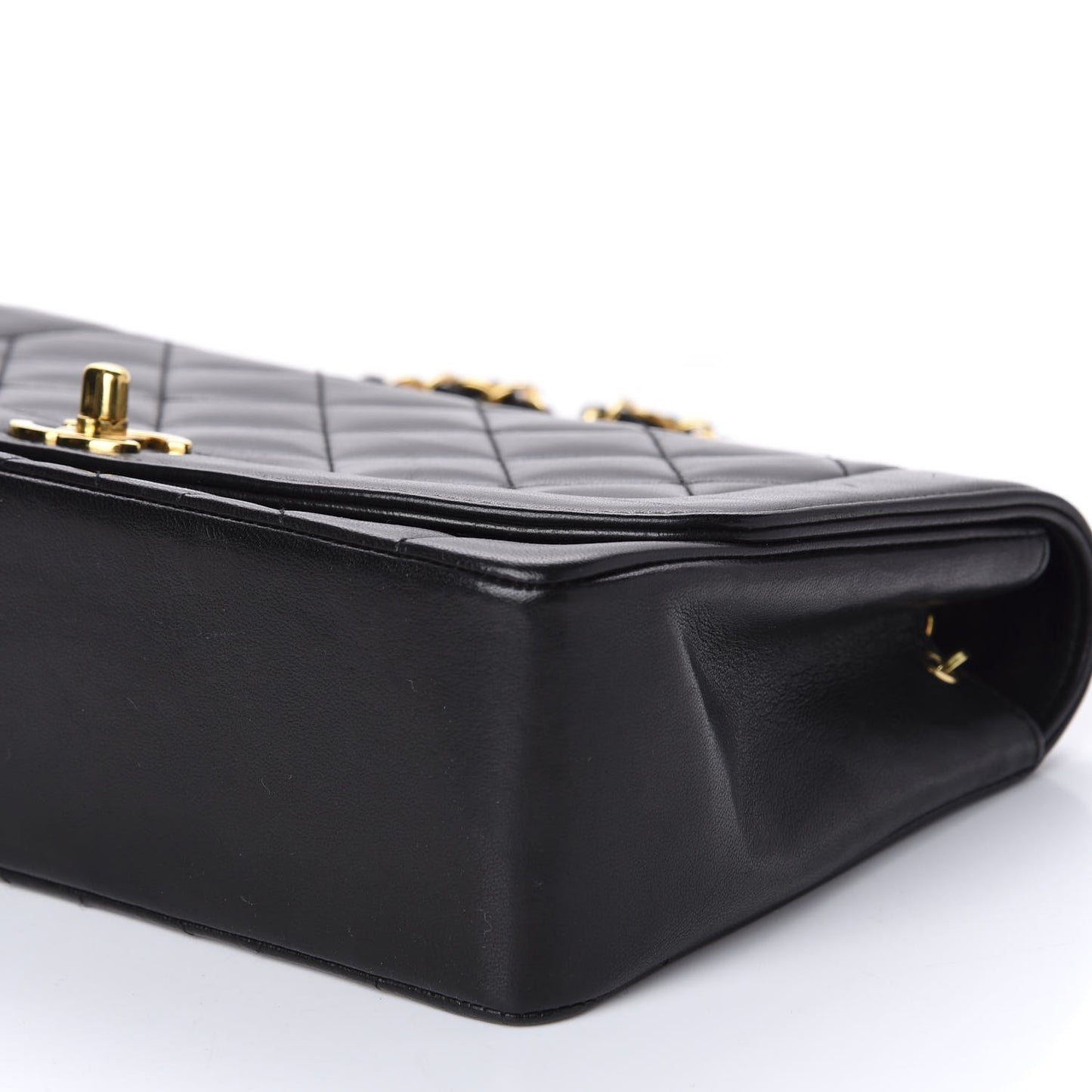 Lambskin Quilted Medium Single Flap Black