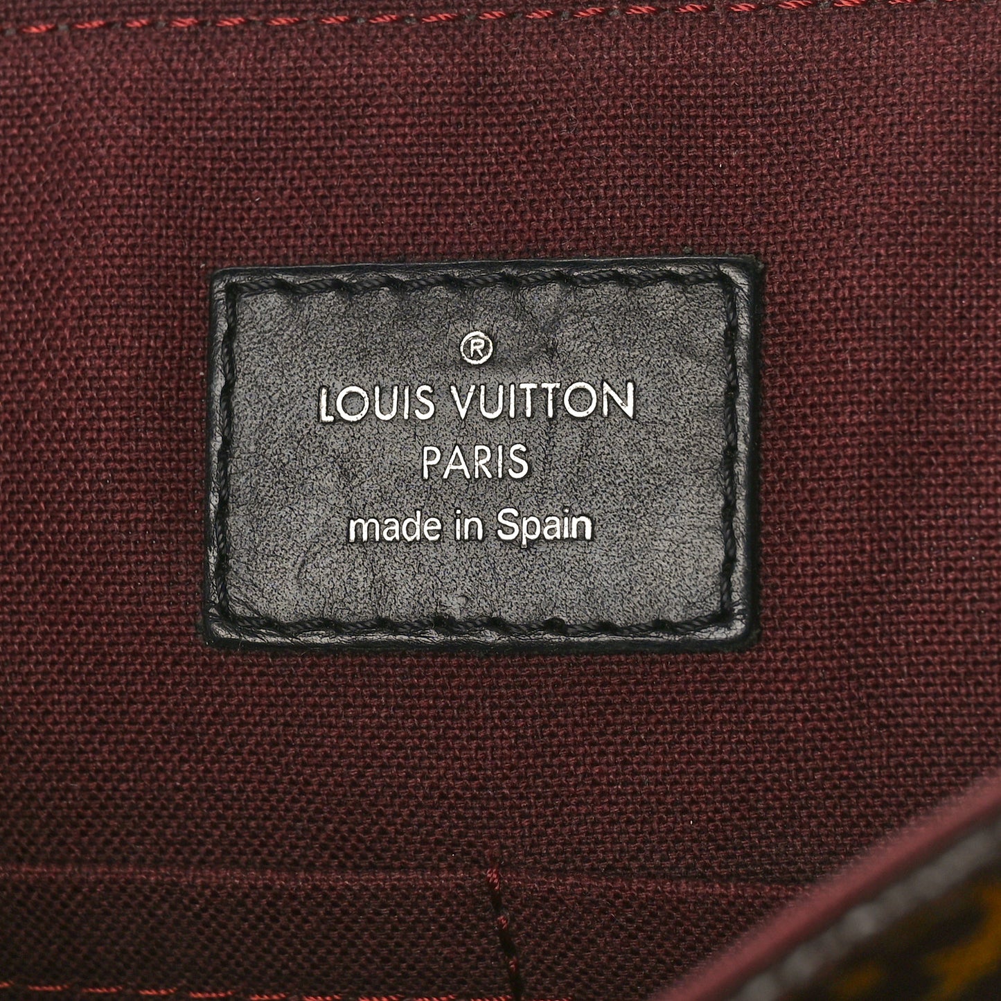 Monogram Macassar District PM