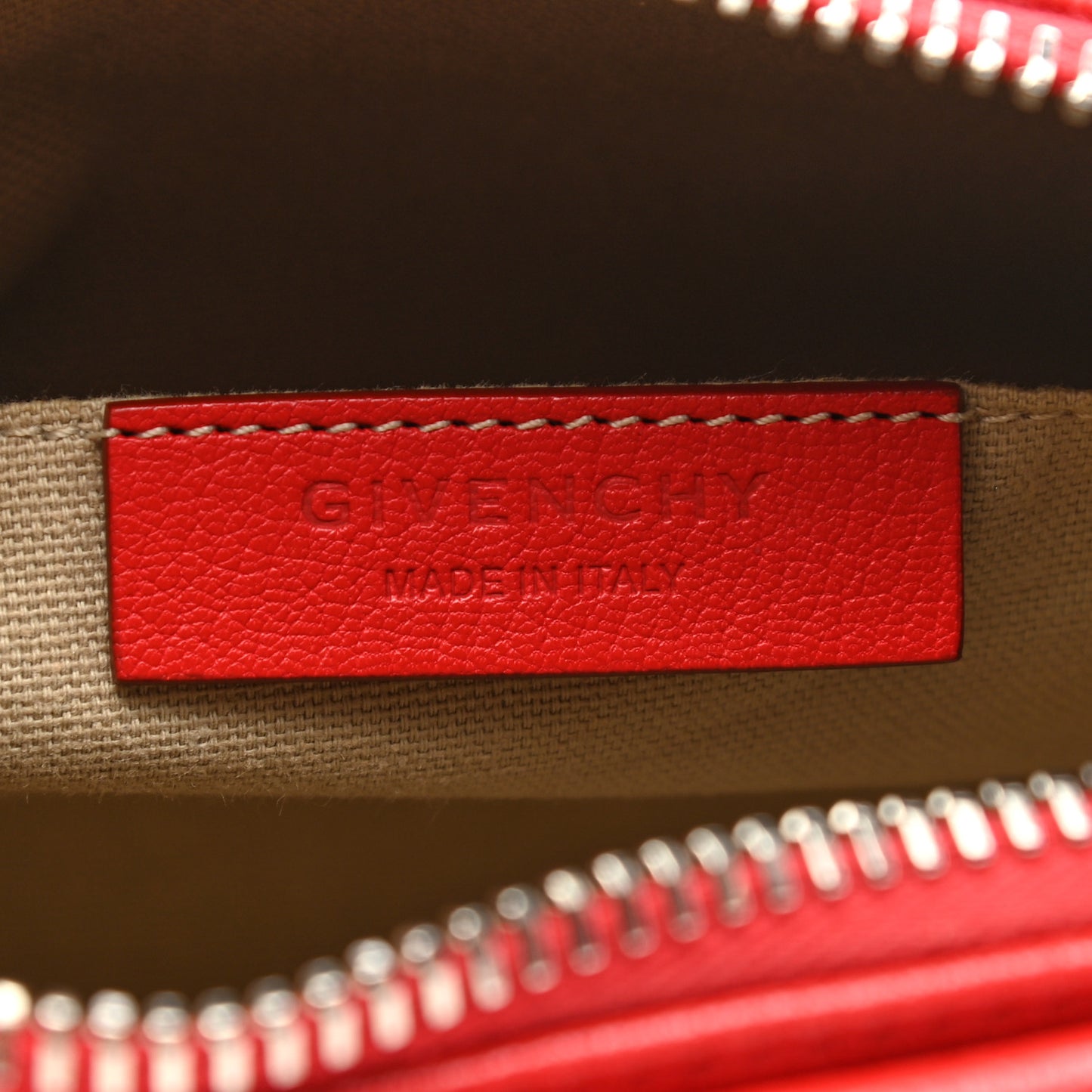Sugar Goatskin Small Antigona Beauty Wristlet Red