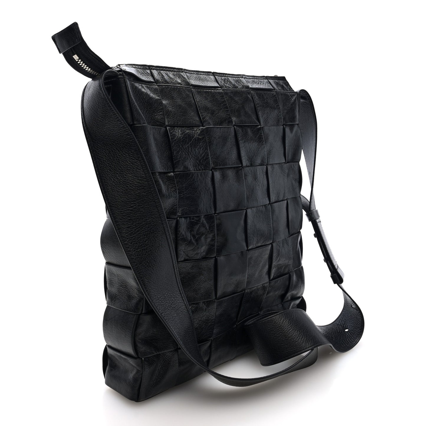 Paper Calfskin Maxi Intrecciato Cassette Messenger Black