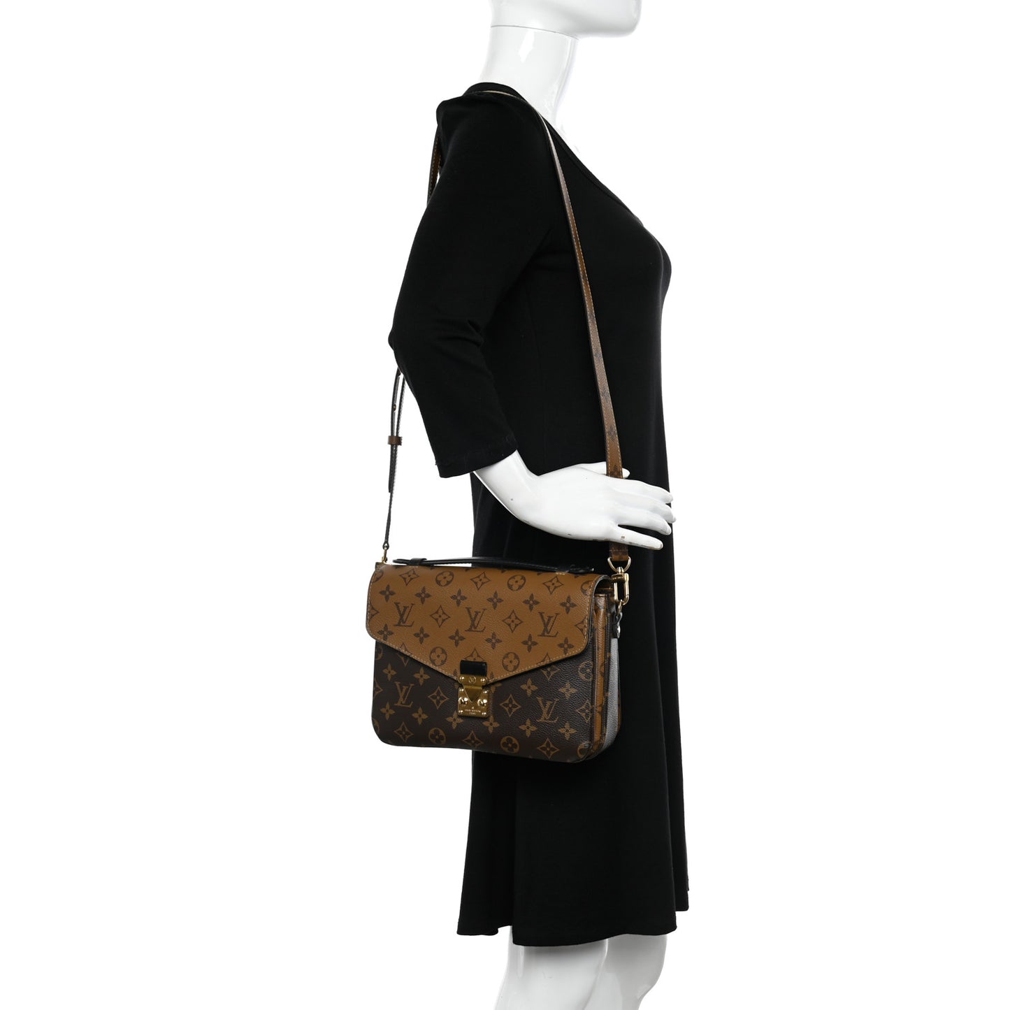 Reverse Monogram Pochette Metis