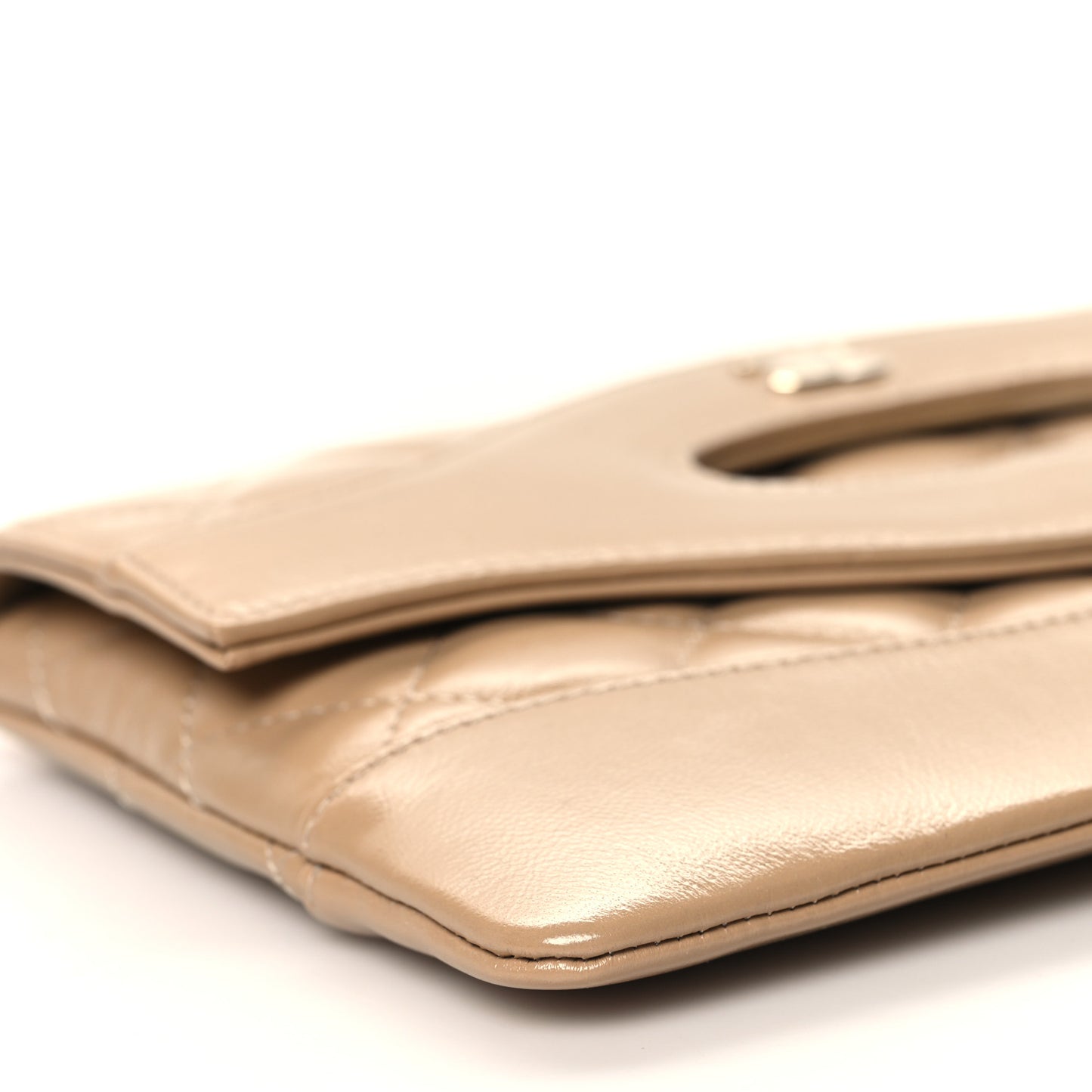 Shiny Lambskin Quilted 31 Clutch Beige
