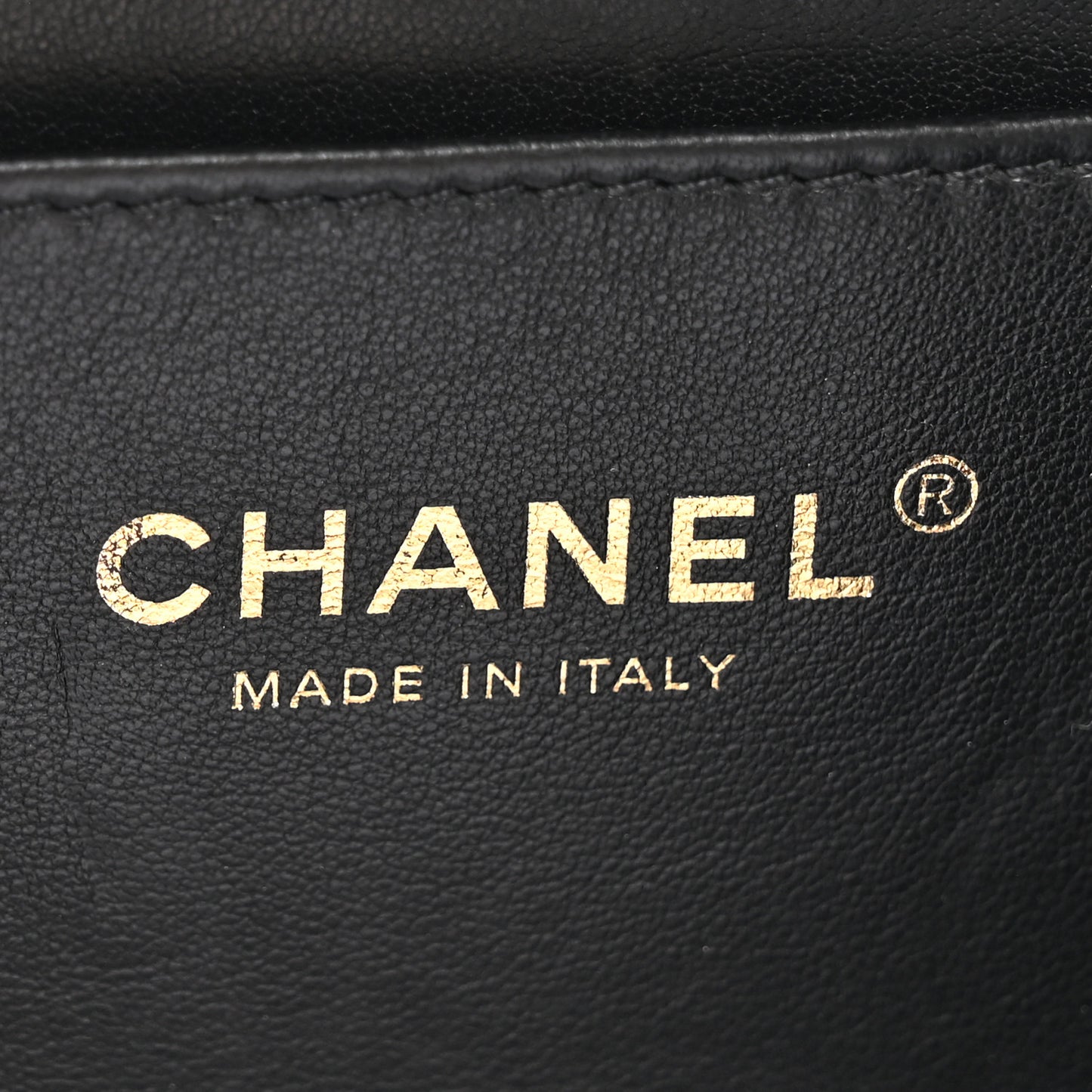 Caviar Quilted Mini Pick Me Up Vanity Case White