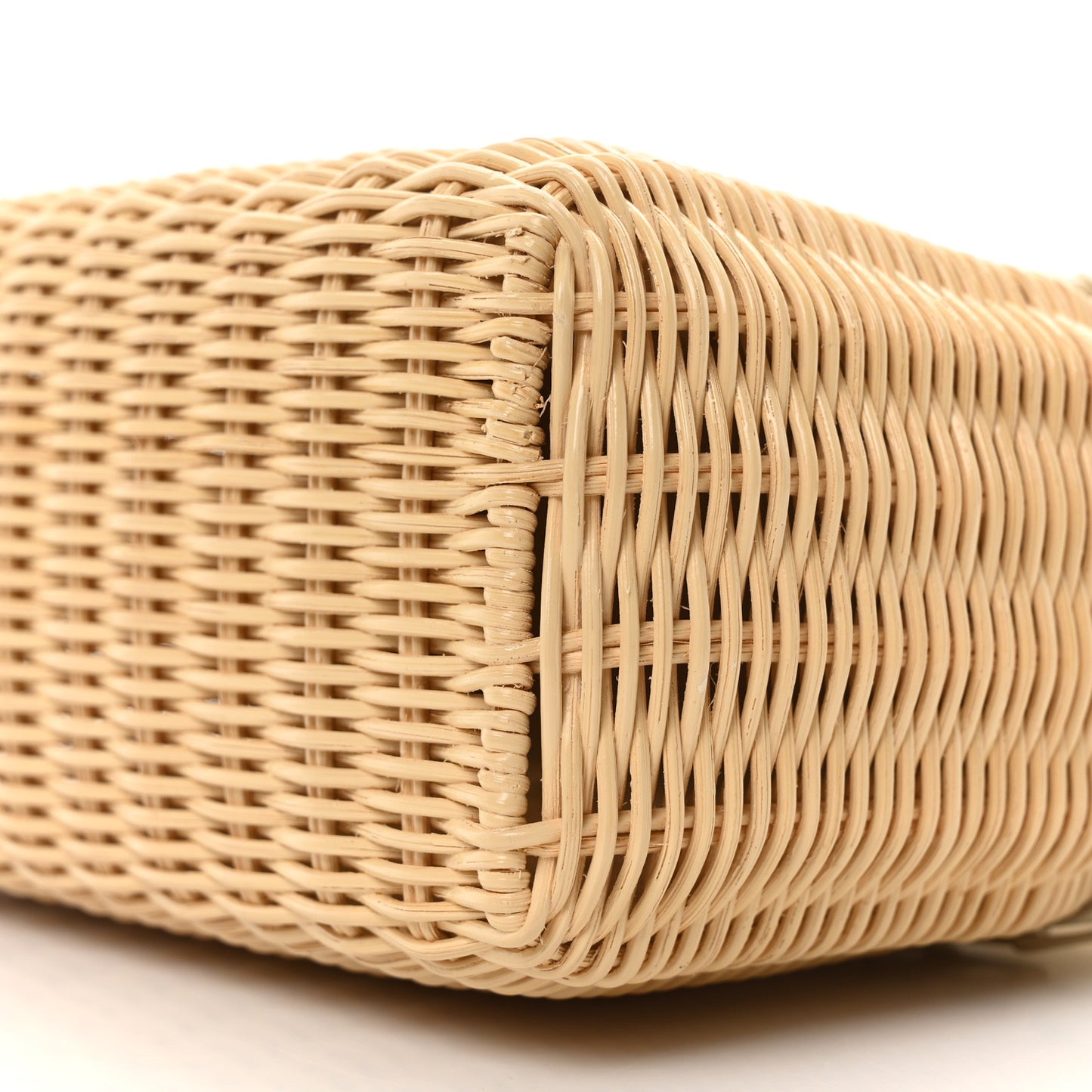 Wicker Calfskin East West L19 Extra Pocket Pouch Malt Whisper White
