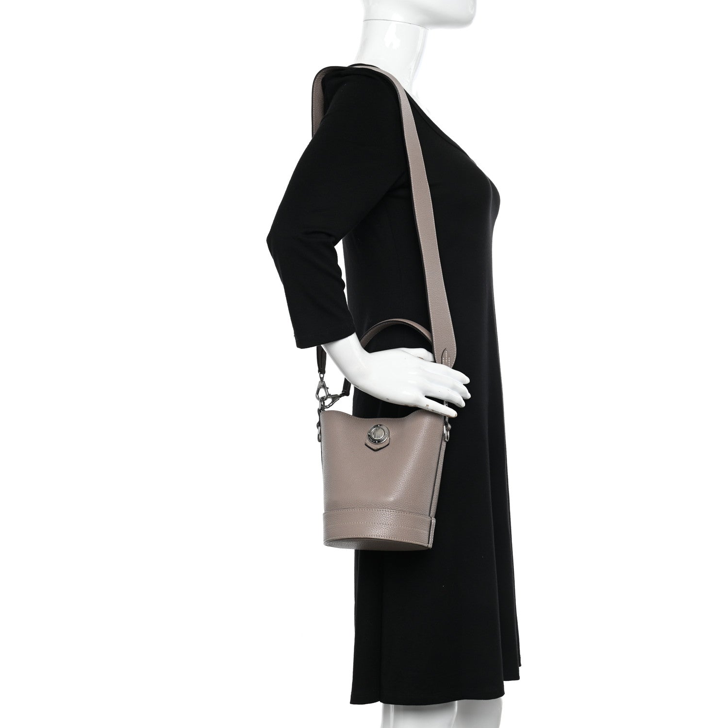 Moynat Taurillon Blush Baluchon BB Tourterelle 2 of 9