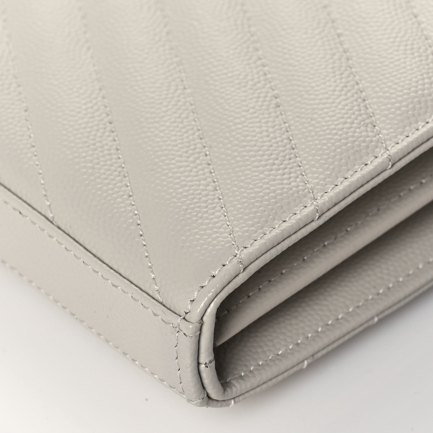 Grain De Poudre Matelasse Chevron Monogram Chain Wallet Crema Soft