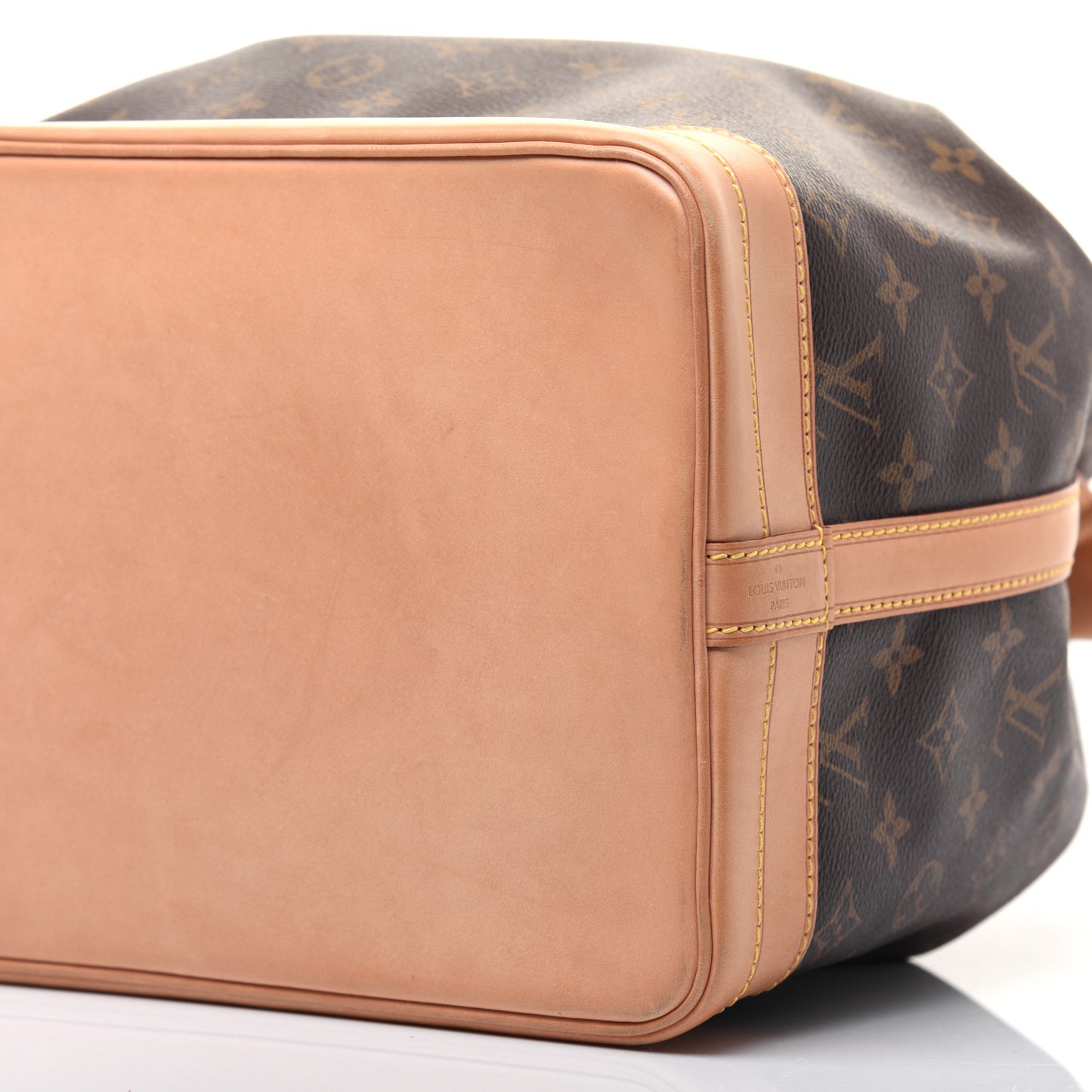 Monogram Noe