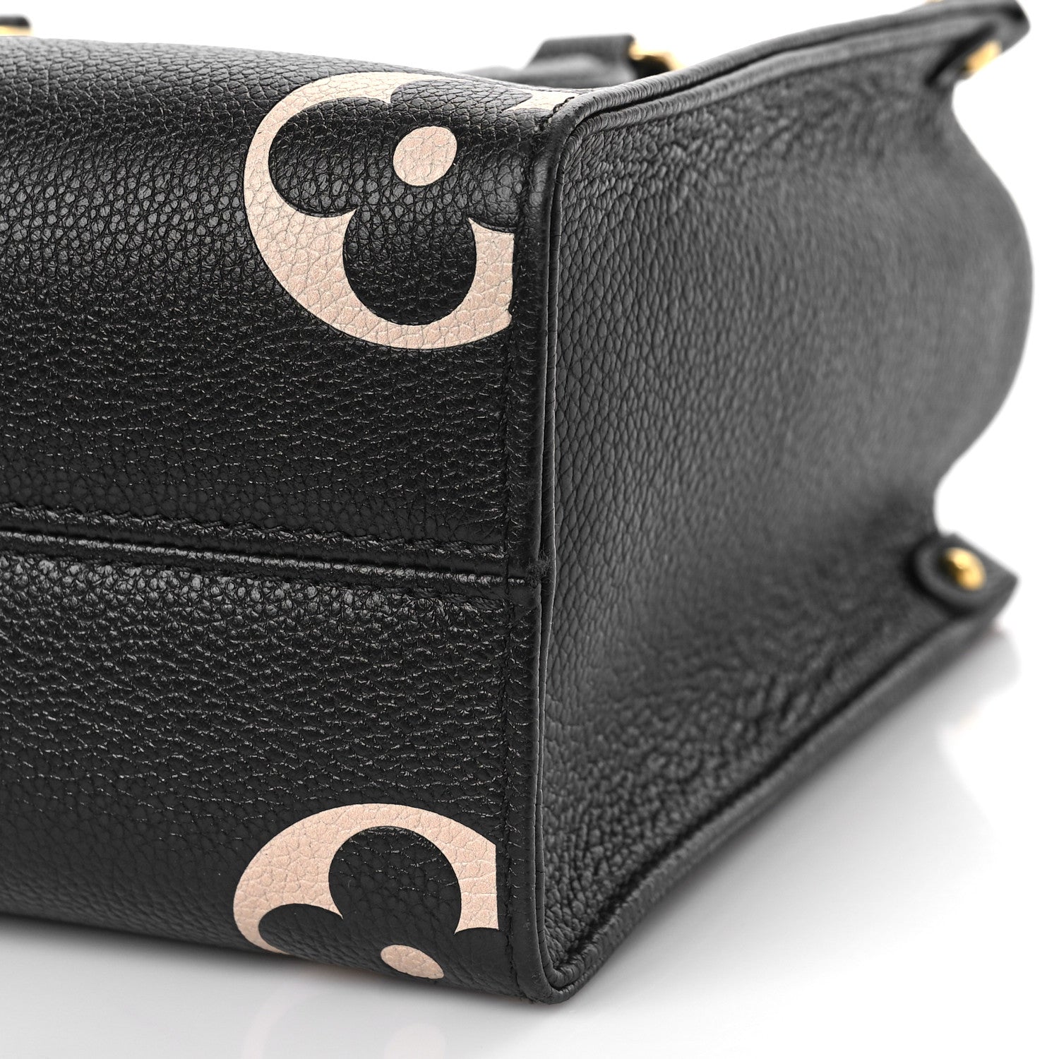 Louis Vuitton Empreinte Monogram Giant Onthego PM Black Beige 8 of 9
