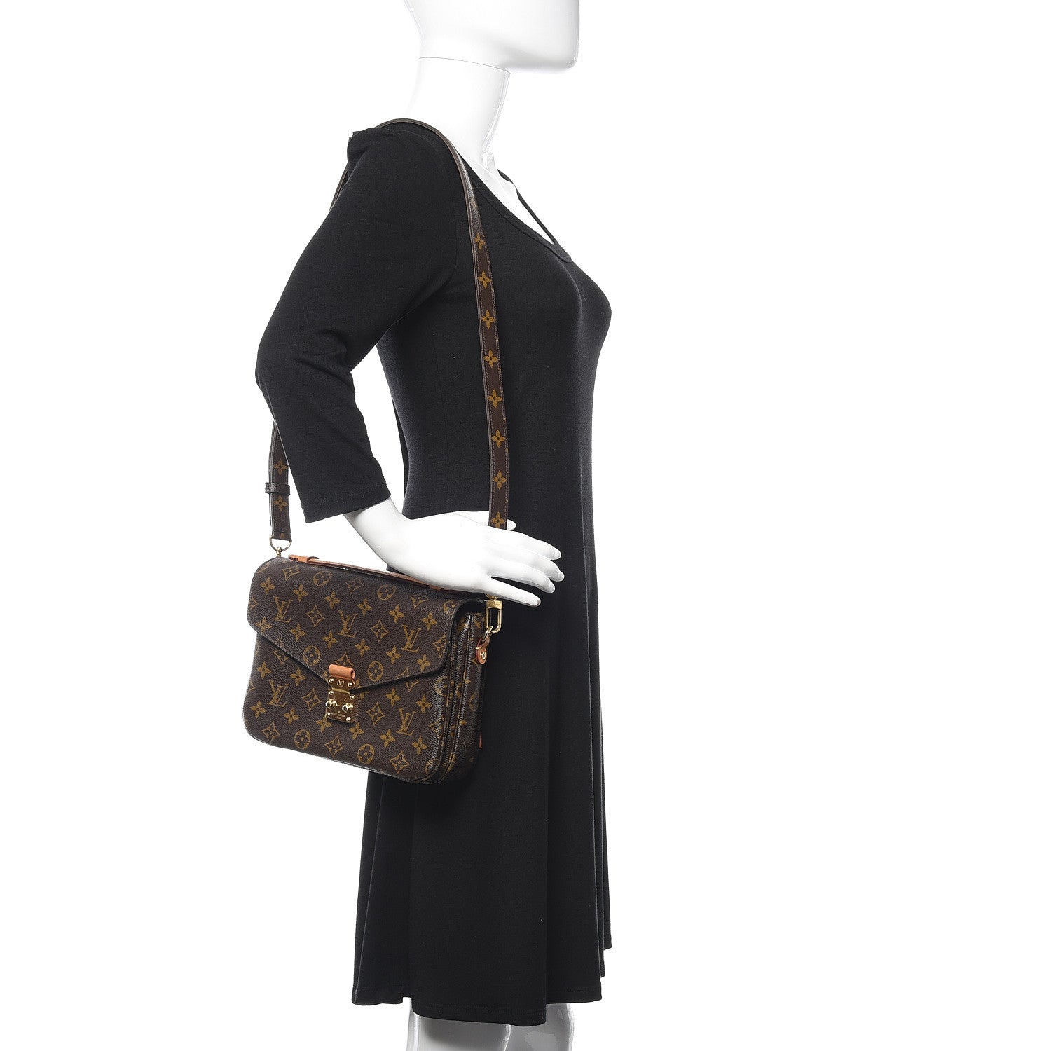 Louis Vuitton Monogram Pochette Metis 2 of 15