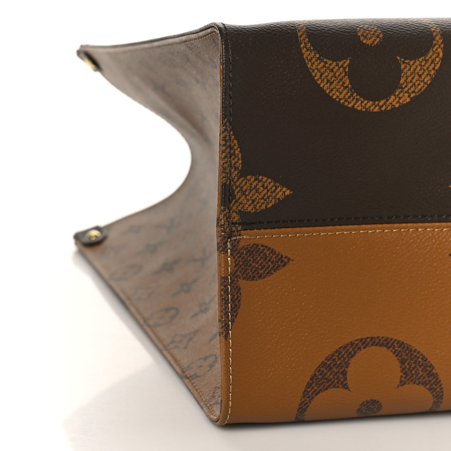 Reverse Monogram Giant Onthego GM
