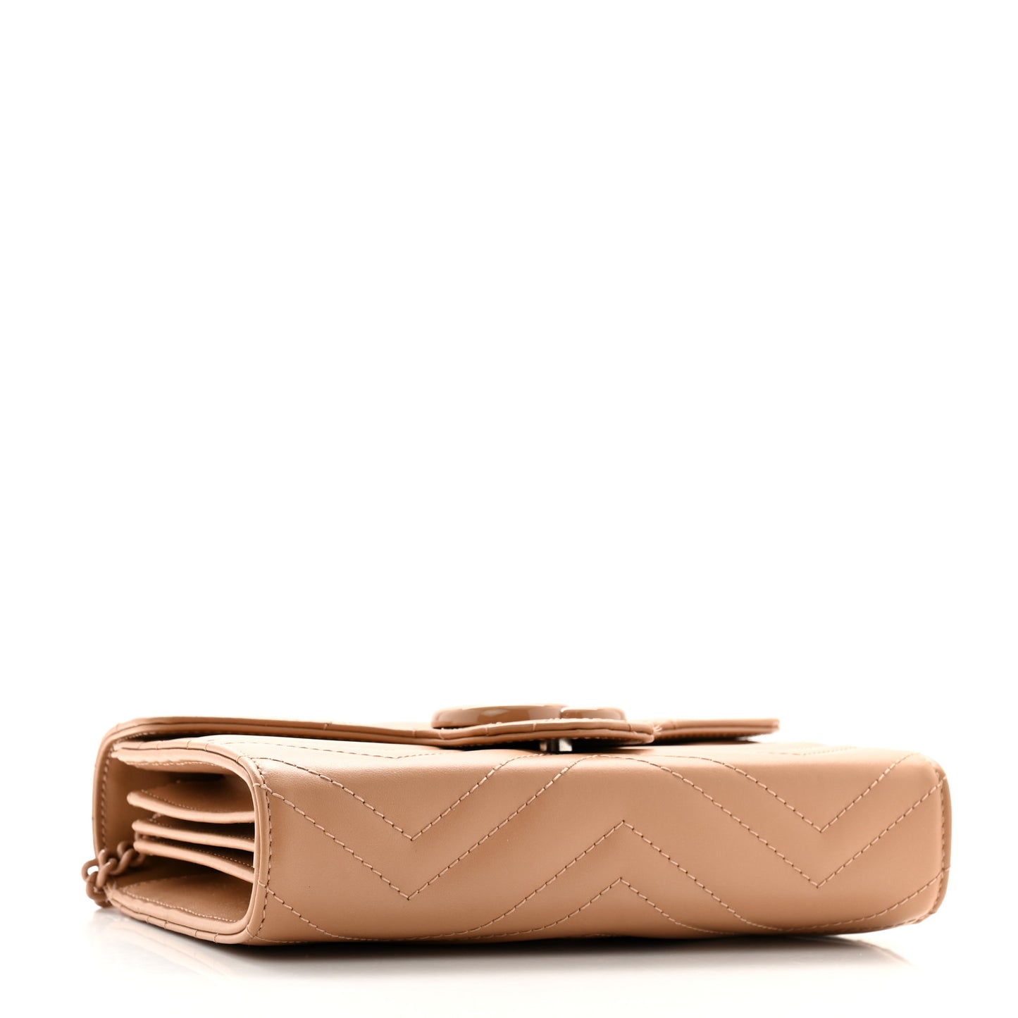 Calfskin Matelasse Monochrome GG Marmont Chain Wallet Camelia