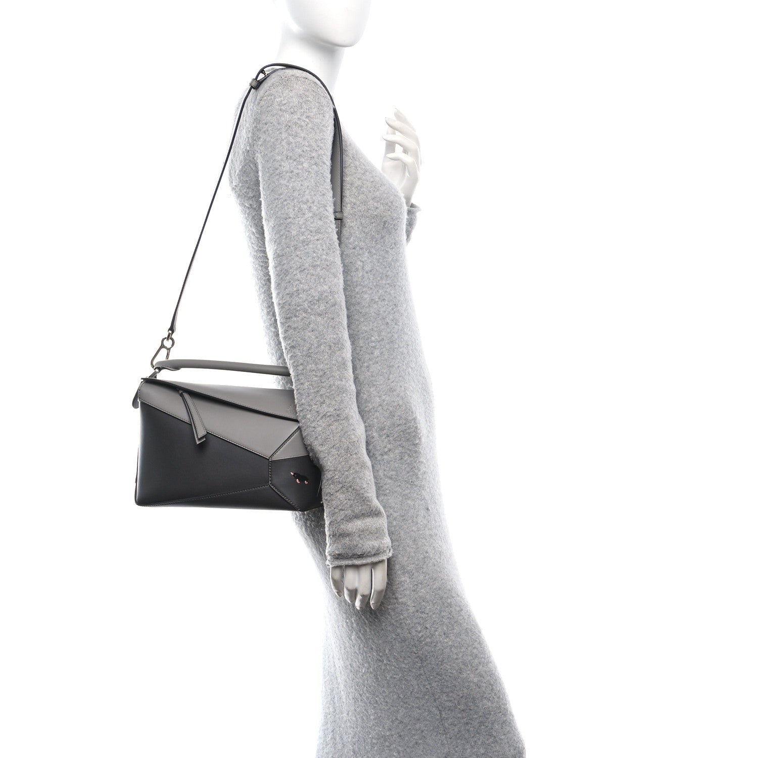 Loewe X SUNA FUJITA Calfskin Small Puzzle Edge Bag Grey 3 of 11