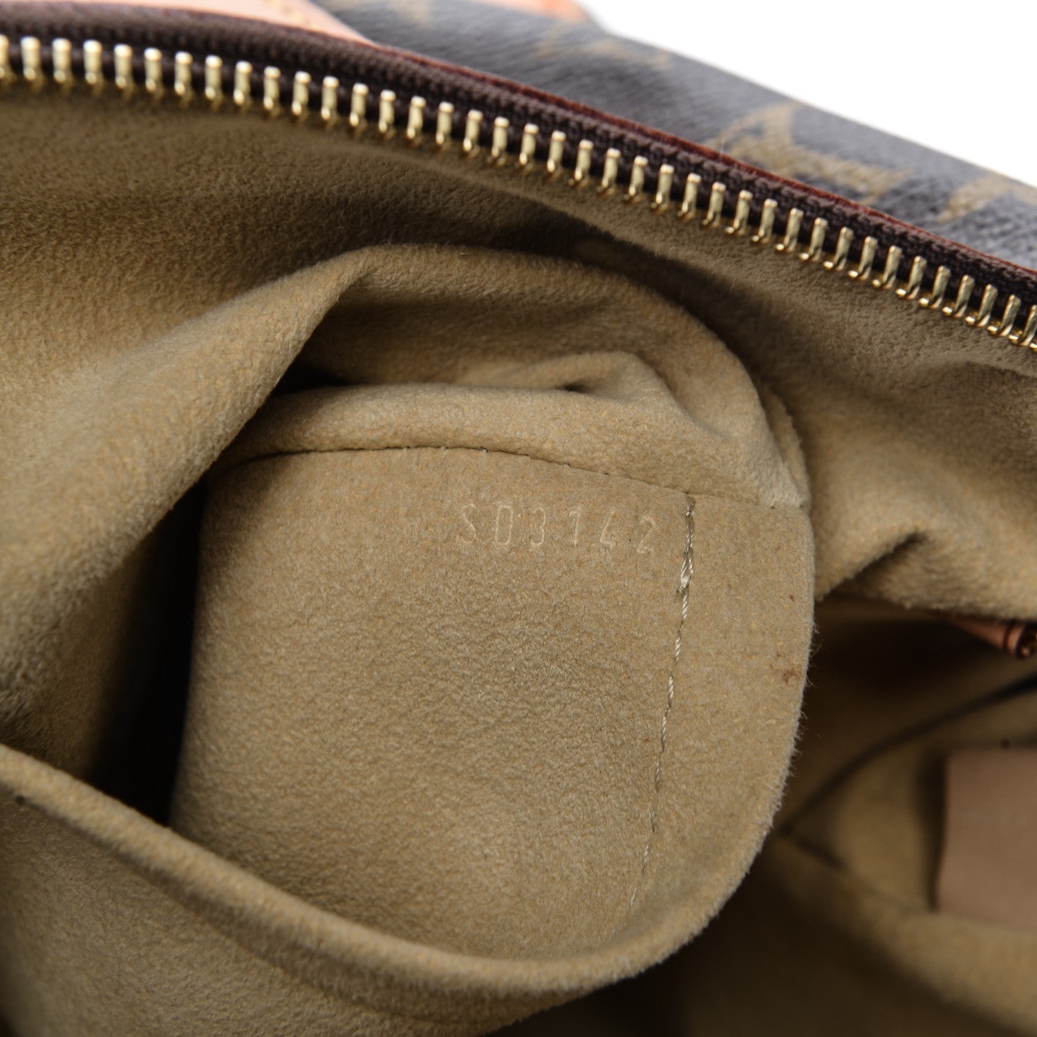 Louis Vuitton Monogram Retiro PM 8 of 12