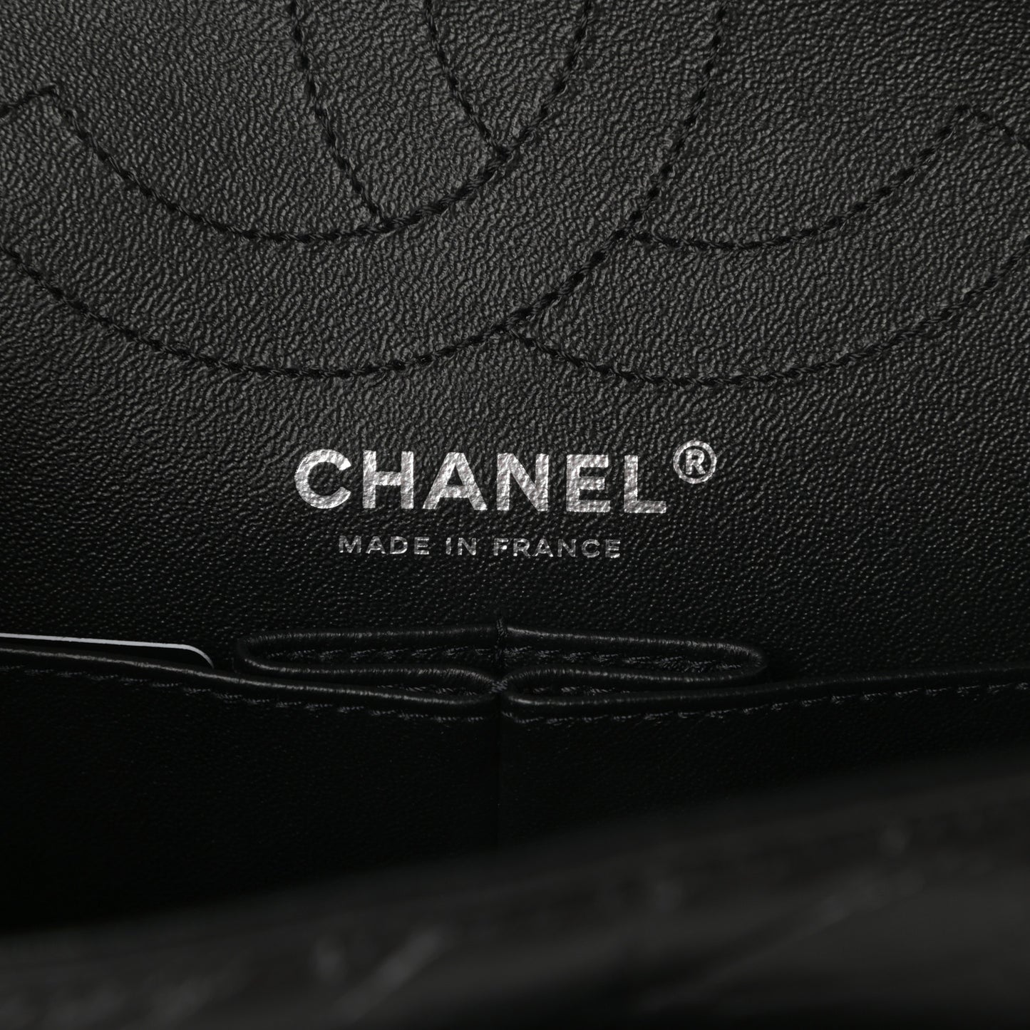 Aged Calfskin Chevron Quilted 2.55 Reissue 226 So Black