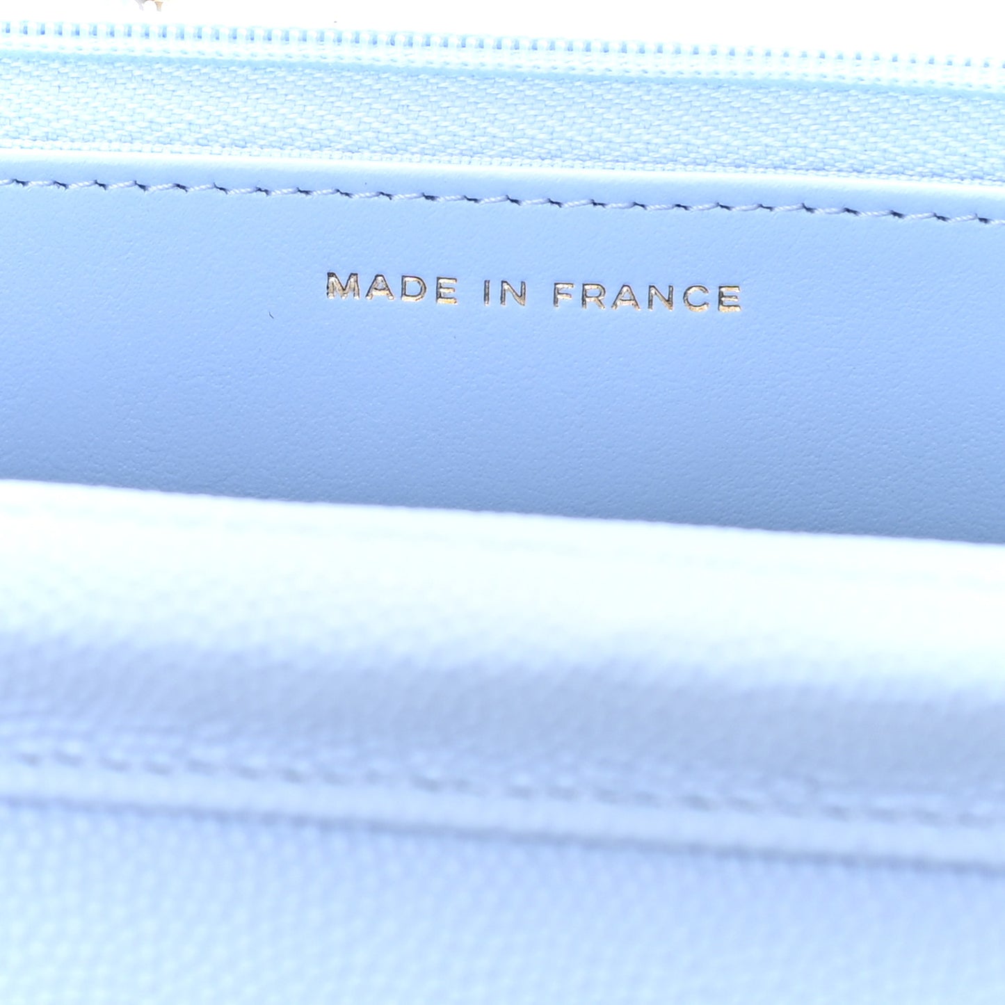 Caviar Quilted Wallet On Chain WOC Blue