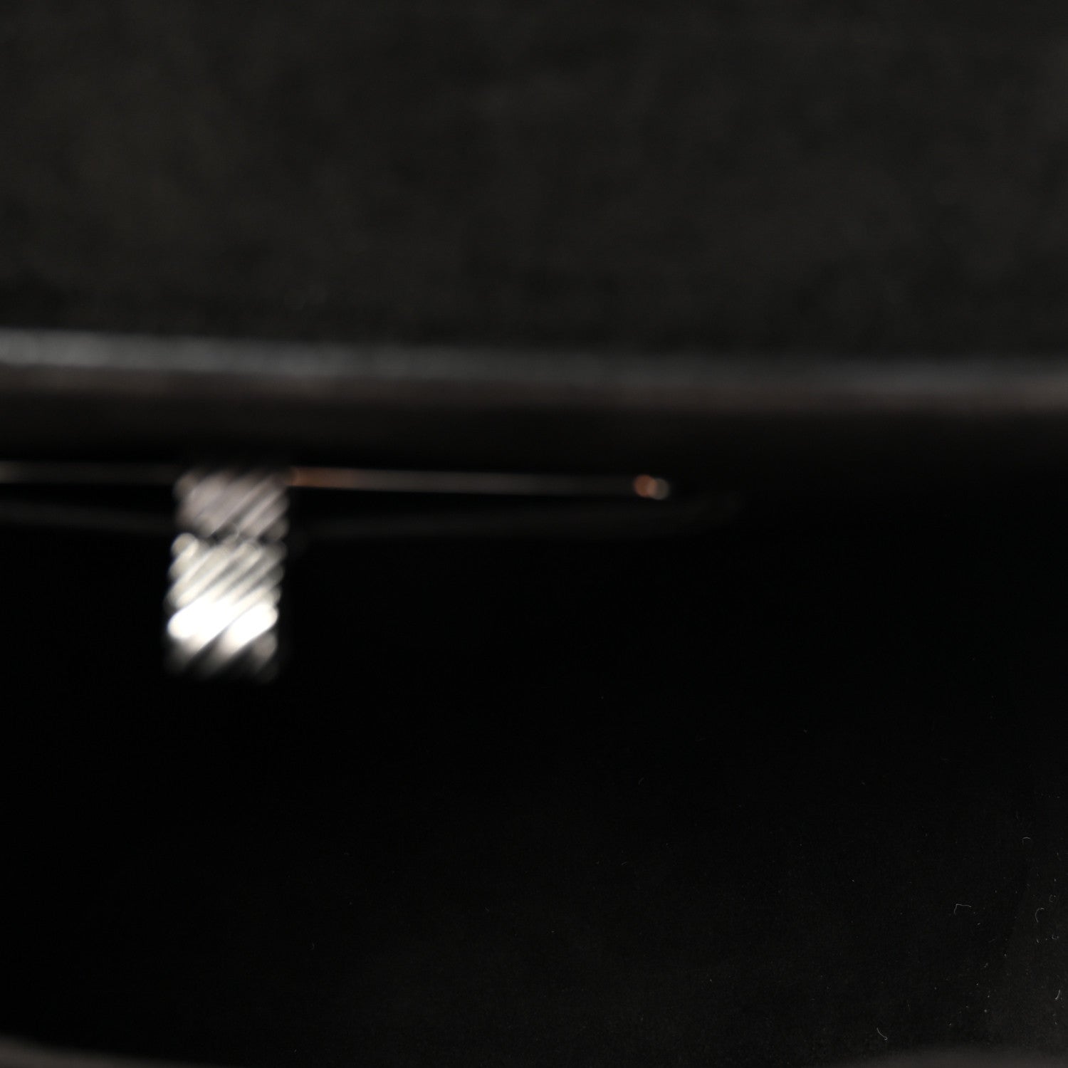 Louis Vuitton Epi Twist Shoulder Bag MM Argent 4 of 8