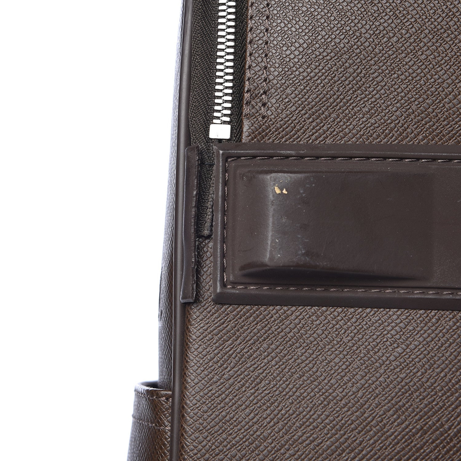 Louis Vuitton Taiga Pegase 55 Grizzli 18 of 21