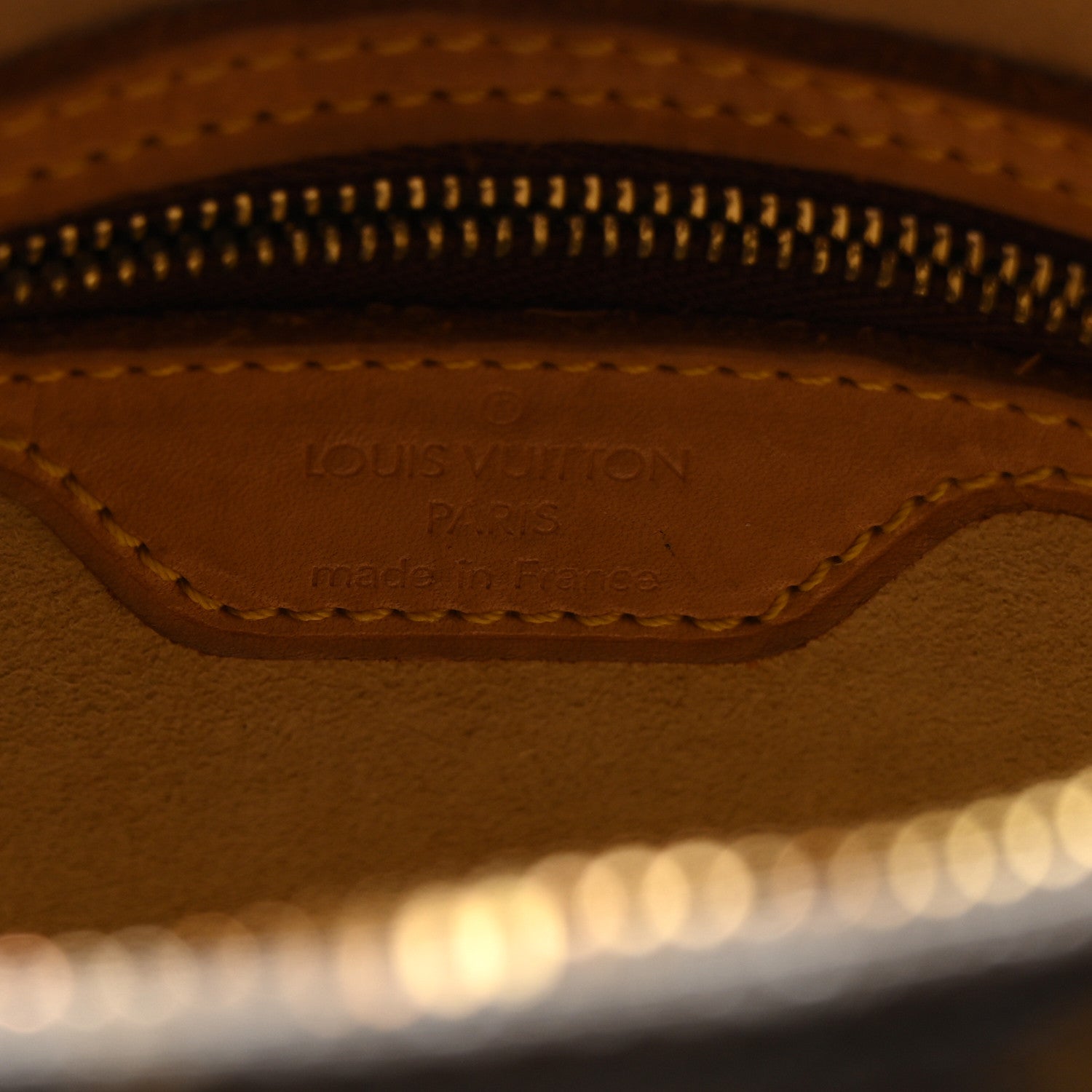 Louis Vuitton Monogram Looping MM 6 of 10