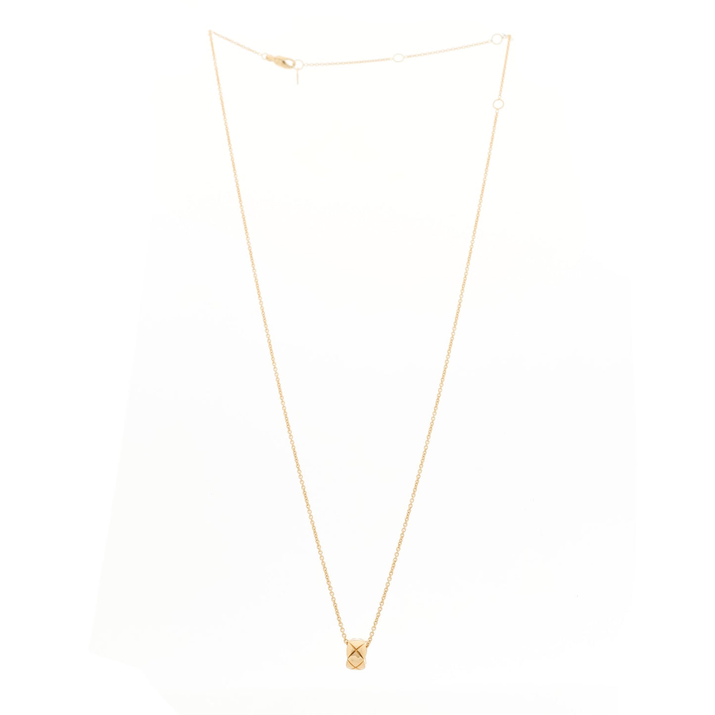 18K Yellow Gold Coco Crush Round Pendant Necklace