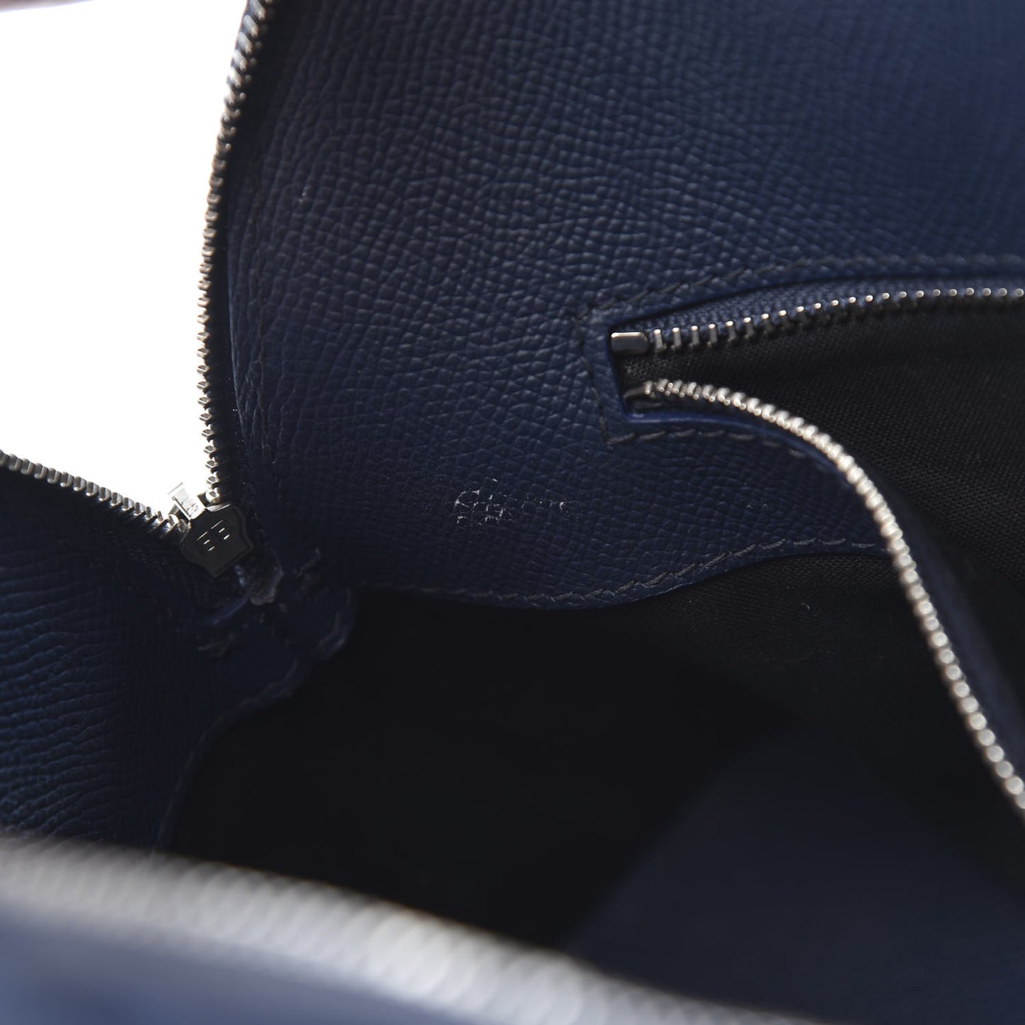 Signature Grained Calfskin Logo S Ville Top Handle Bag Bleu Canopee White