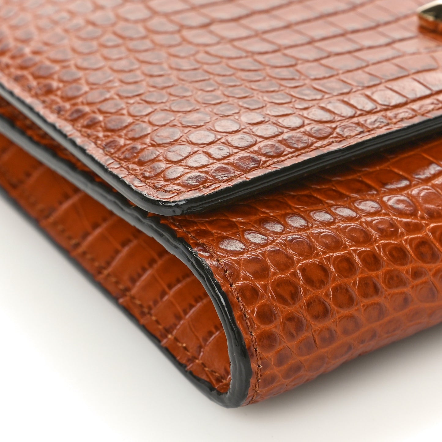 Calfskin Crocodile Embossed Varenne Chain Clutch Cuoio