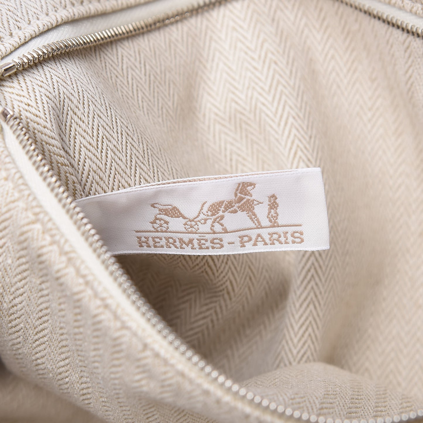 Canvas Barenia Fourbi 25 MM Pouch Naturel Fauve