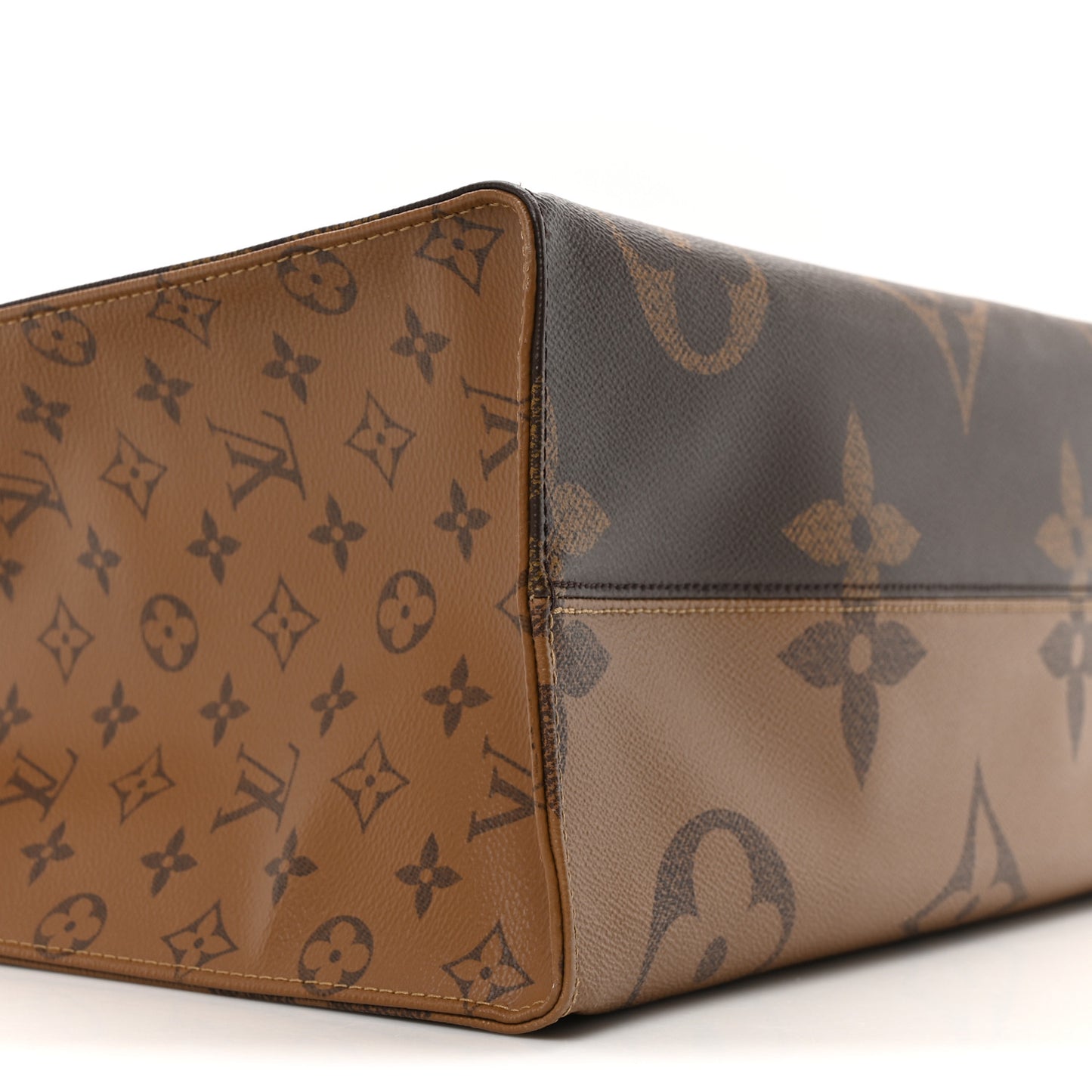 Reverse Monogram Giant Onthego GM