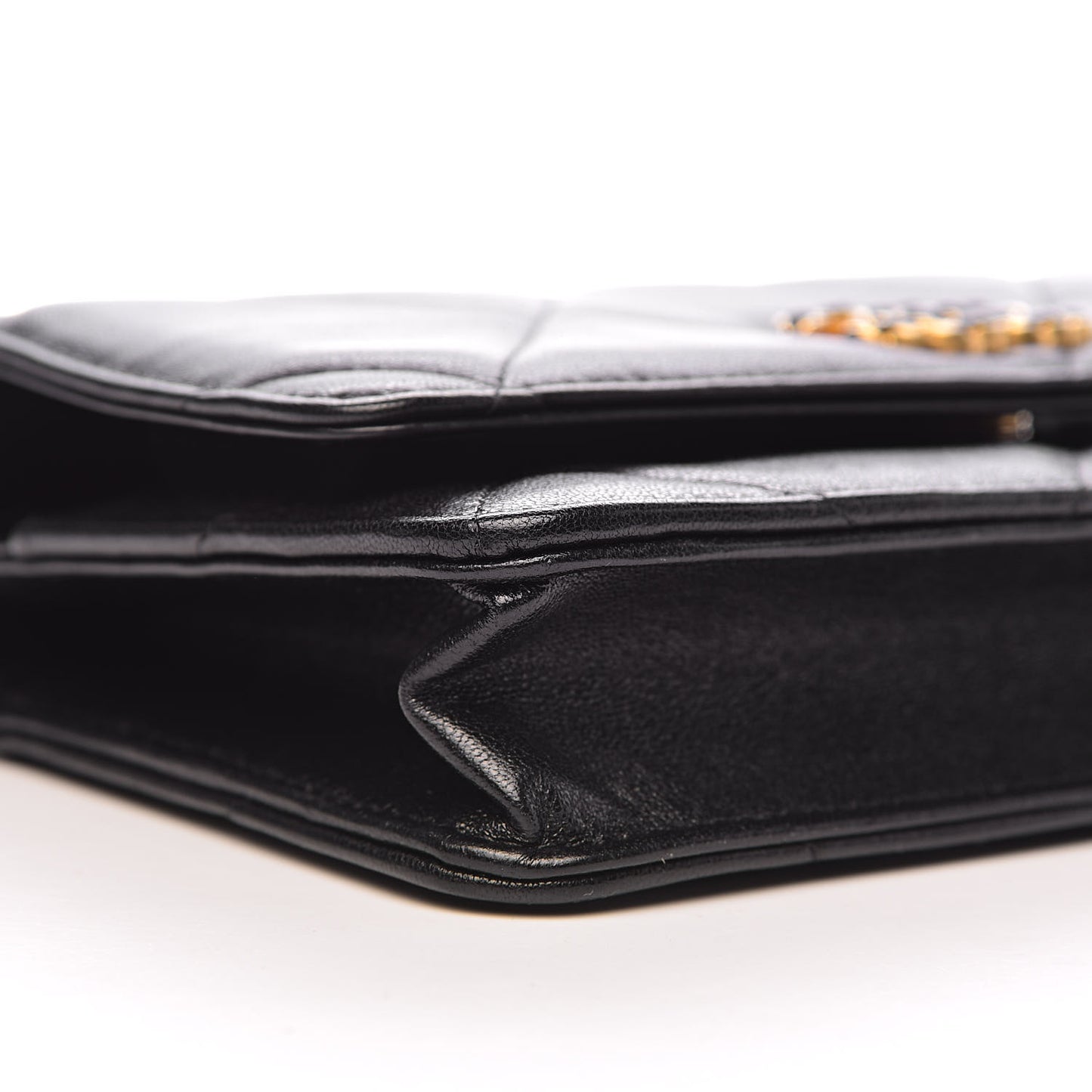 Goatskin Quilted 19 Wallet On Chain WOC Black