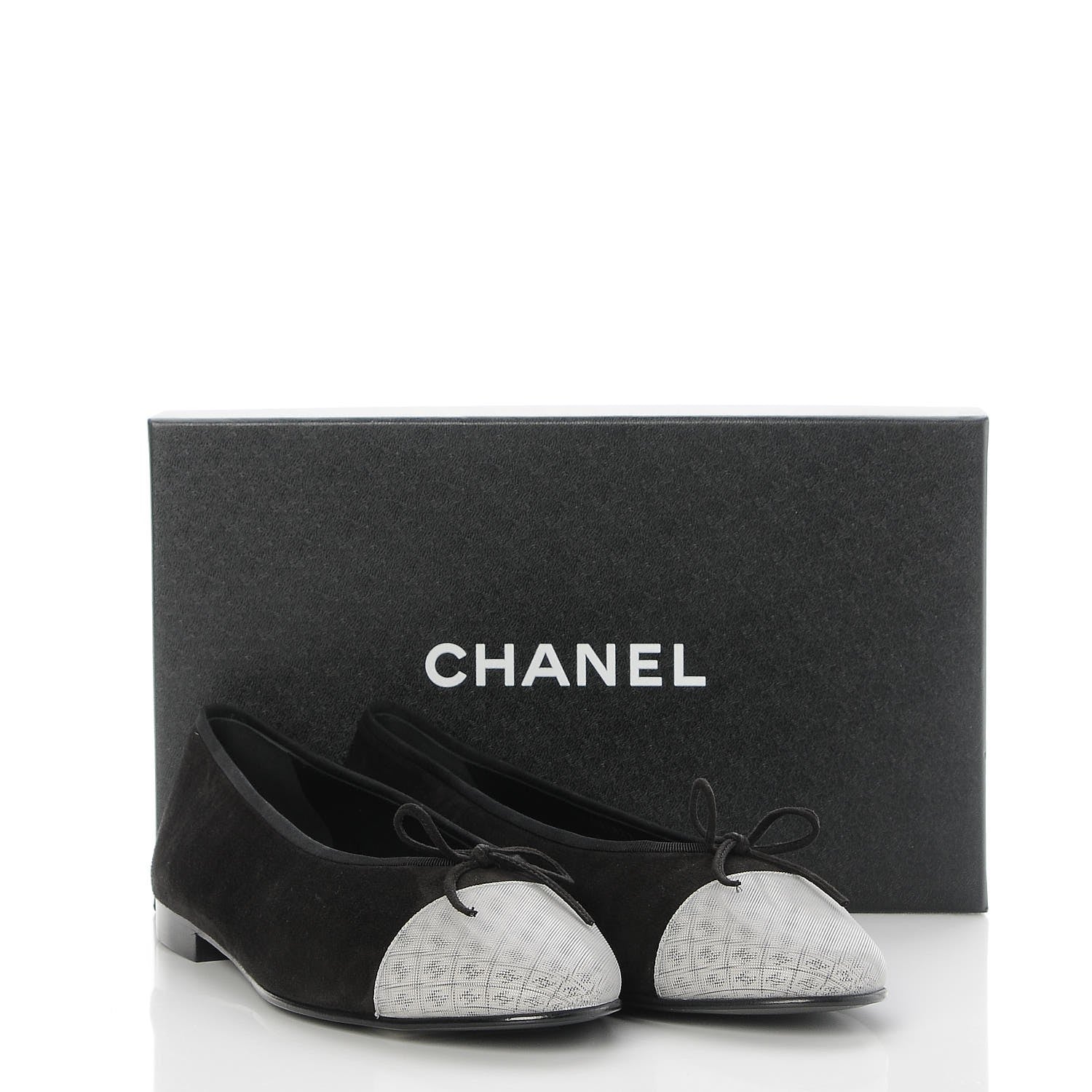 Chanel Kid Suede Hologram Cap Toe CC Ballerina Flats 41.5 Black White 9 of 9