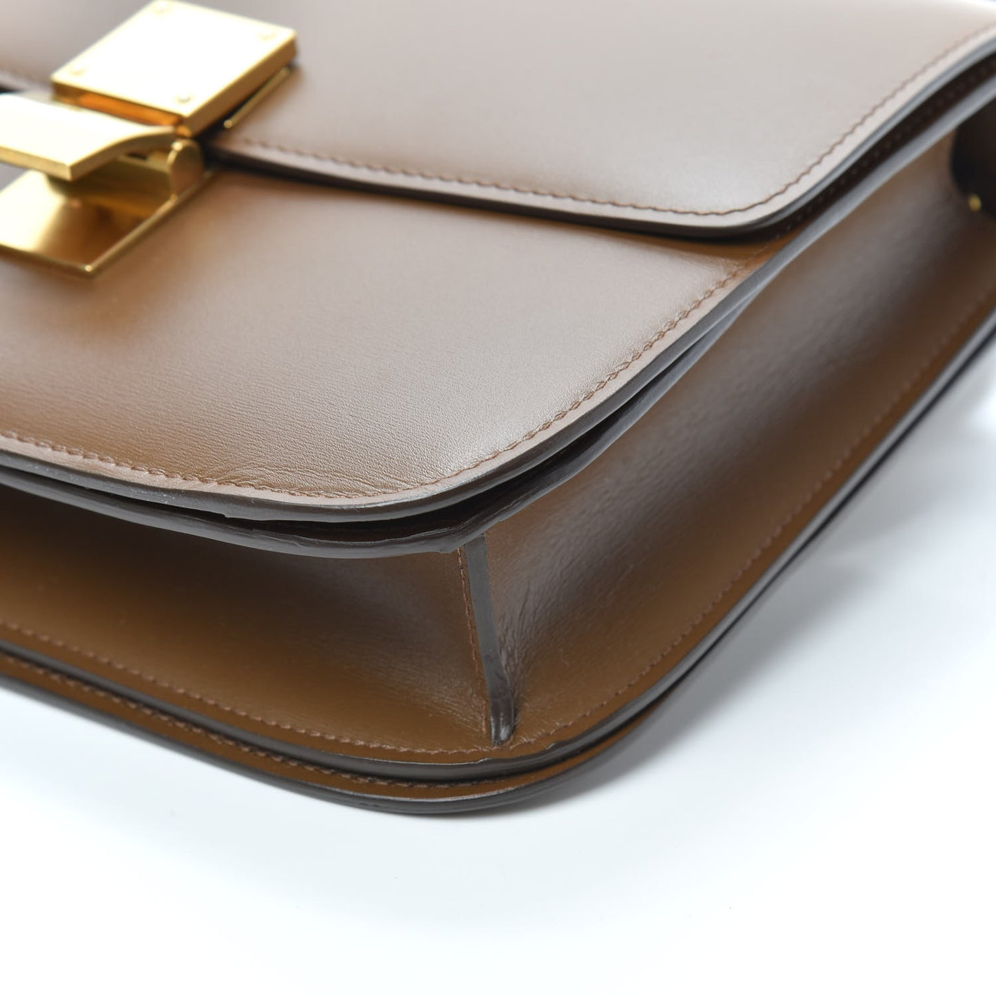 Box Calfskin Medium Classic Box Flap Bag Camel