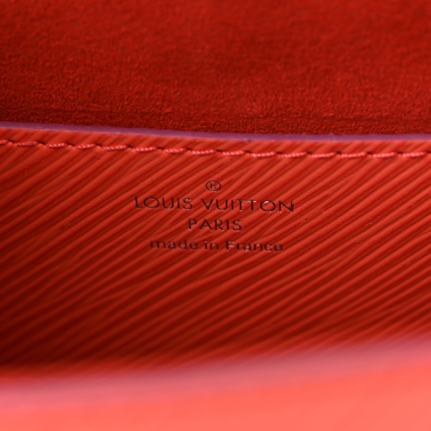 Epi Twist Shoulder Bag MM Coral
