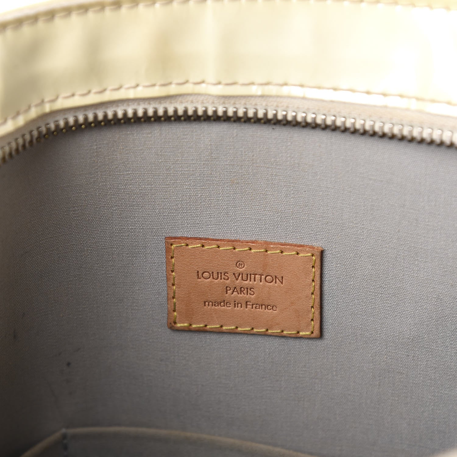 Louis Vuitton Vernis Brentwood Perle 8 of 16