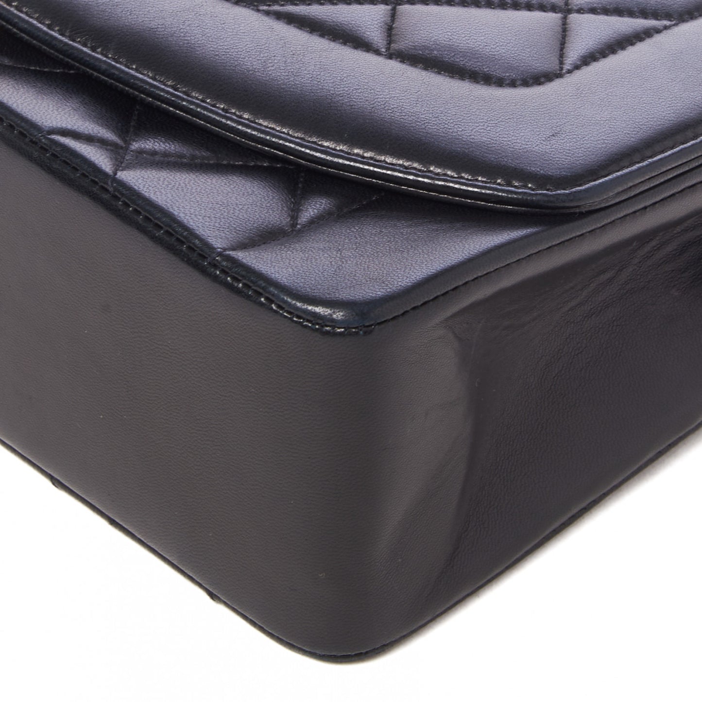 Lambskin Quilted Medium Single Flap Black
