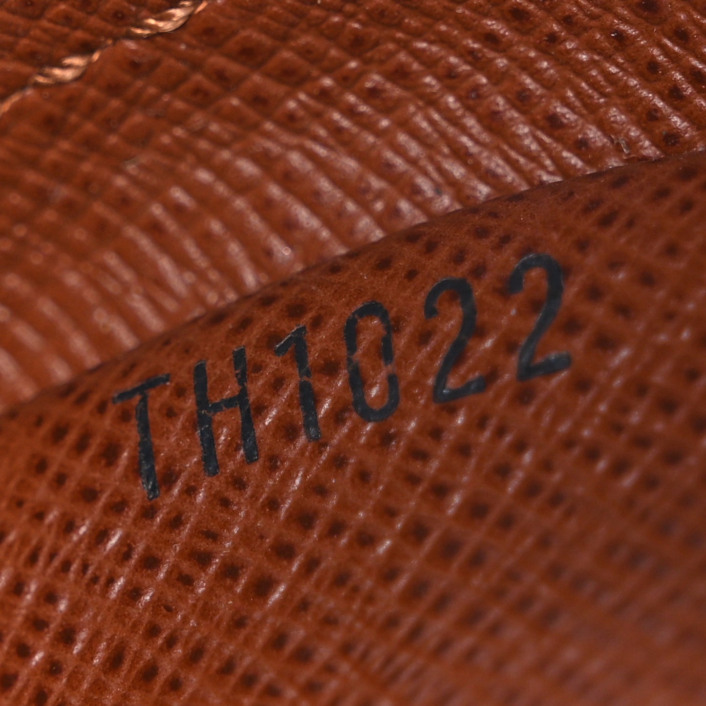 Monogram Amazone