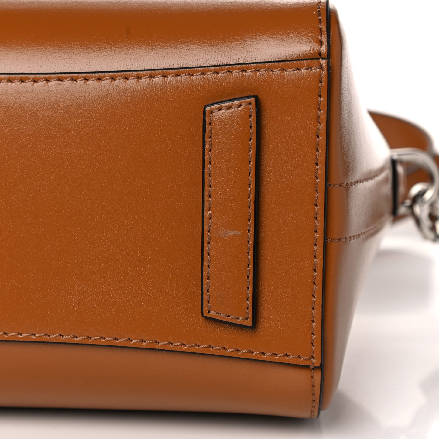 Shiny Lord Calfskin Mini Antigona Camel