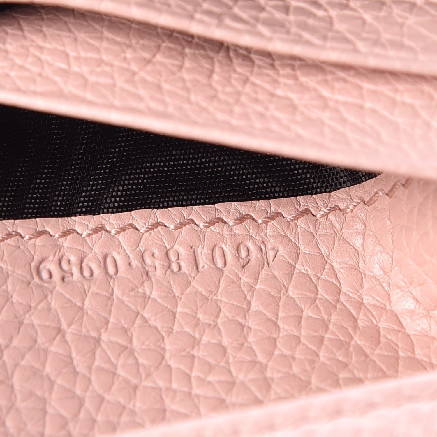 Gucci Cellarius Calfskin Blind for Love Animalier Card Case Perfect Pink 7 of 10